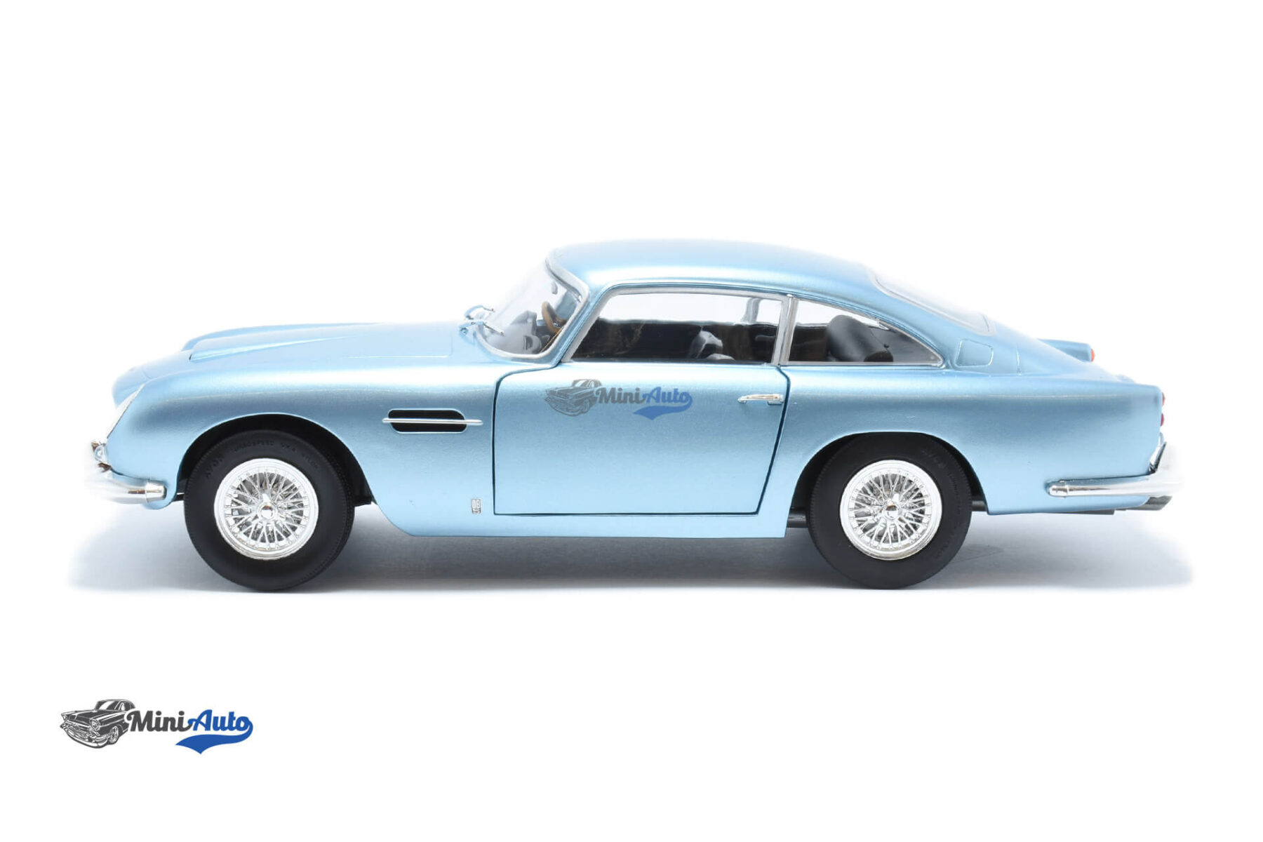 S1807104---Aston-Martin-DB5---1964---Light-Blue_5 Aston Martin DB5 - 1964 - Light Blue - Image 5