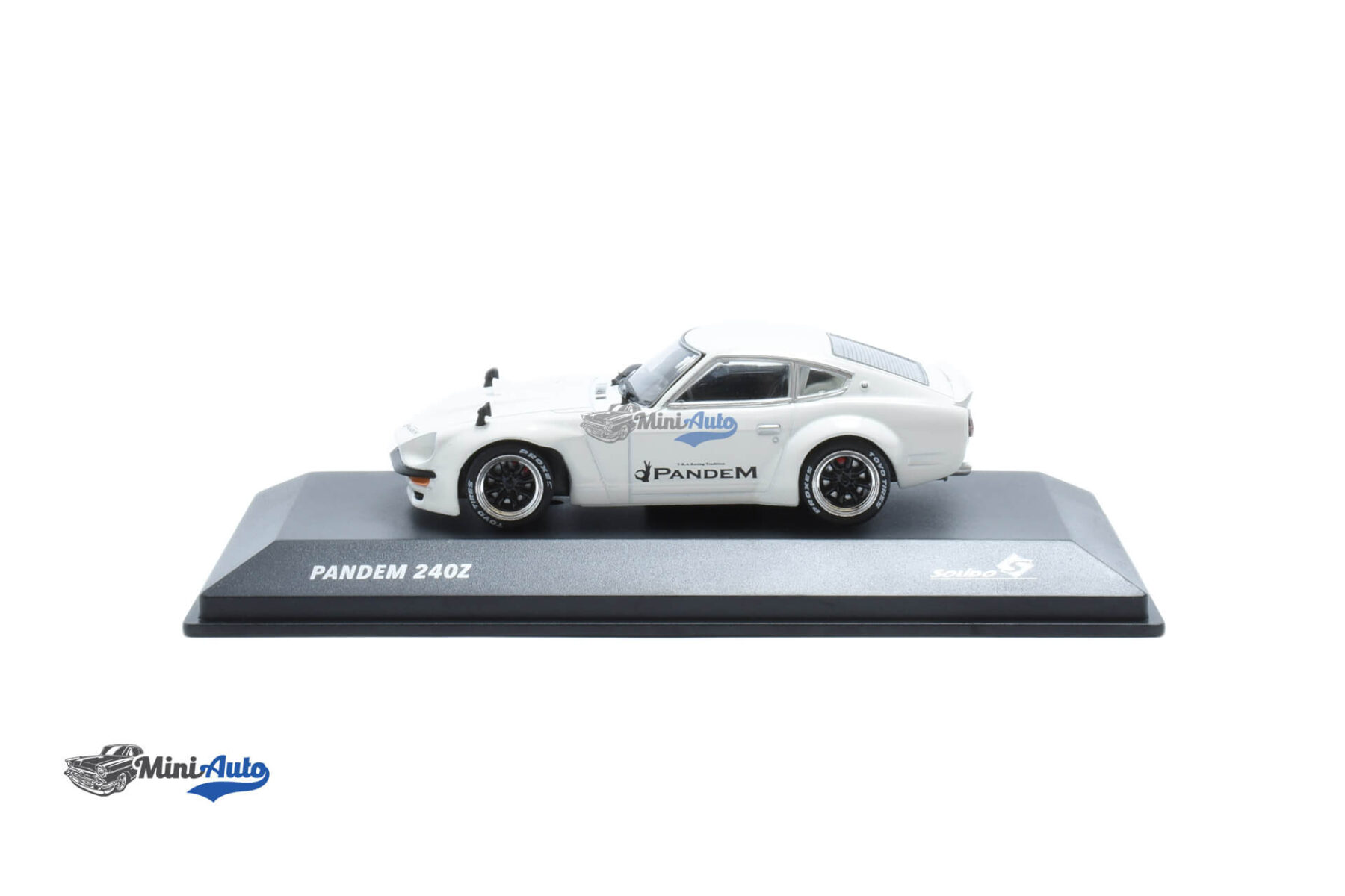 Datsun 240Z Rocket Bunny - 1973 - White - Image 3