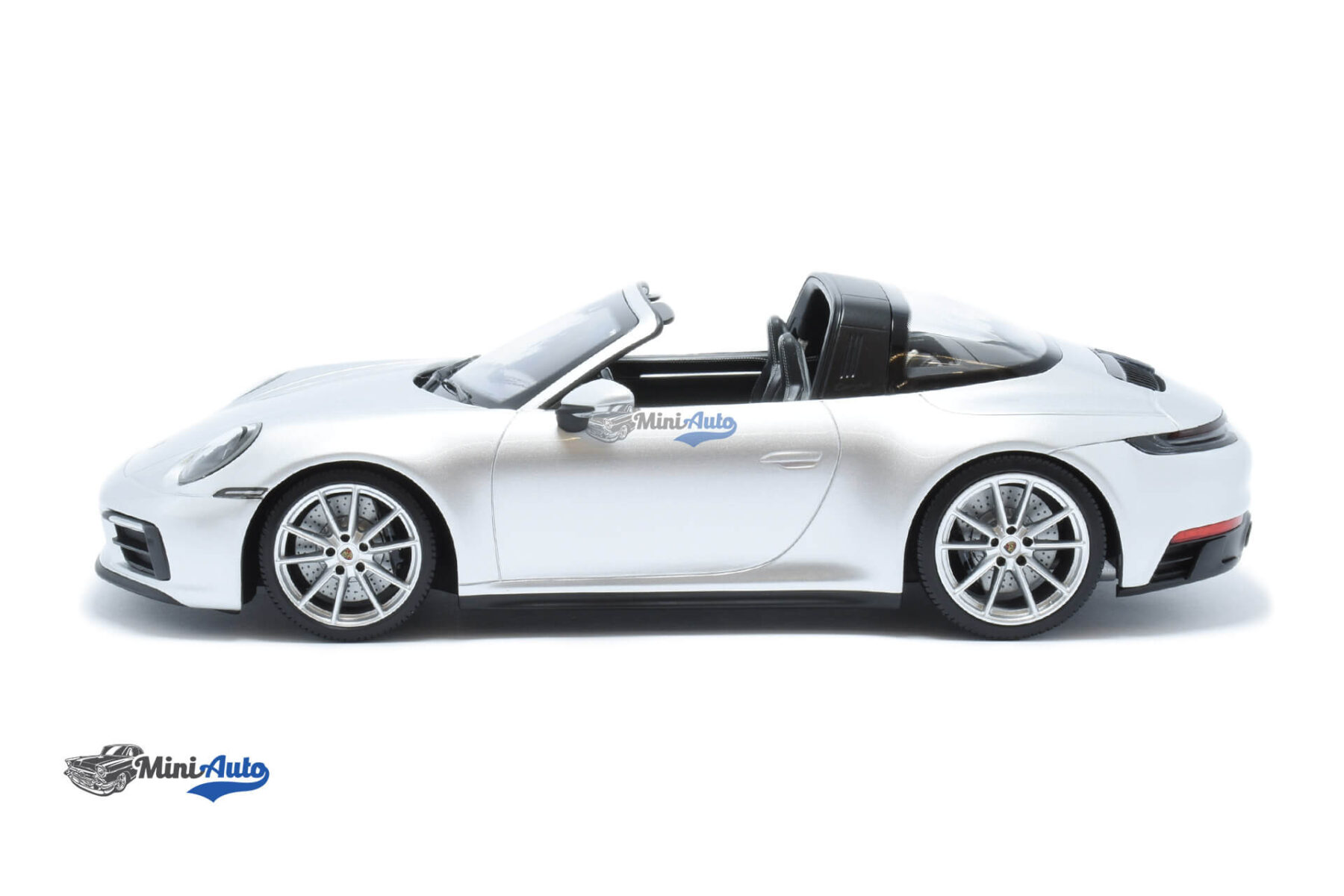 Porsche 911 992 Targa 4 GTS Spider - 2021 - Silver - Image 3