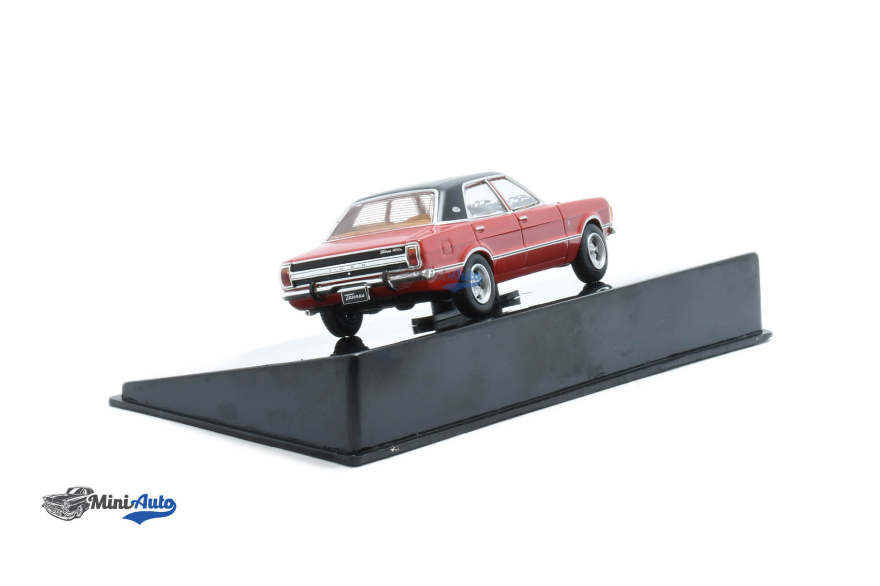 Ford Taunus GXL - 1973 - Red - Image 2