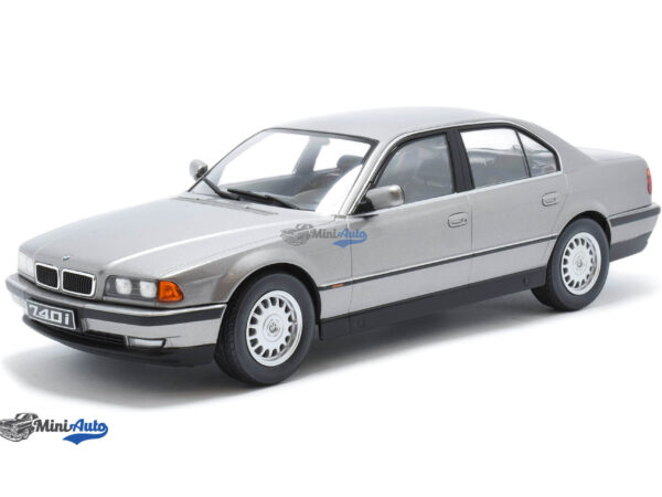 BMW E38 740i - 1994 - Grey
