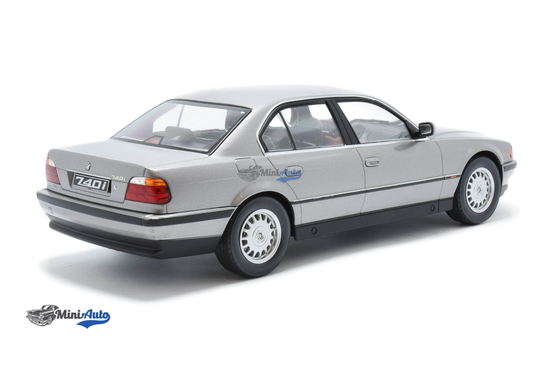 KKDC180367---BMW-E38-740i---1994---Grey_2 BMW E38 740i - 1994 - Grey - Image 2