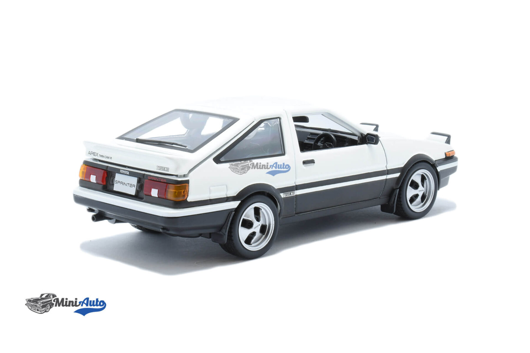Toyota Sprinter Trueno AE86 - 1979 - White - Image 3