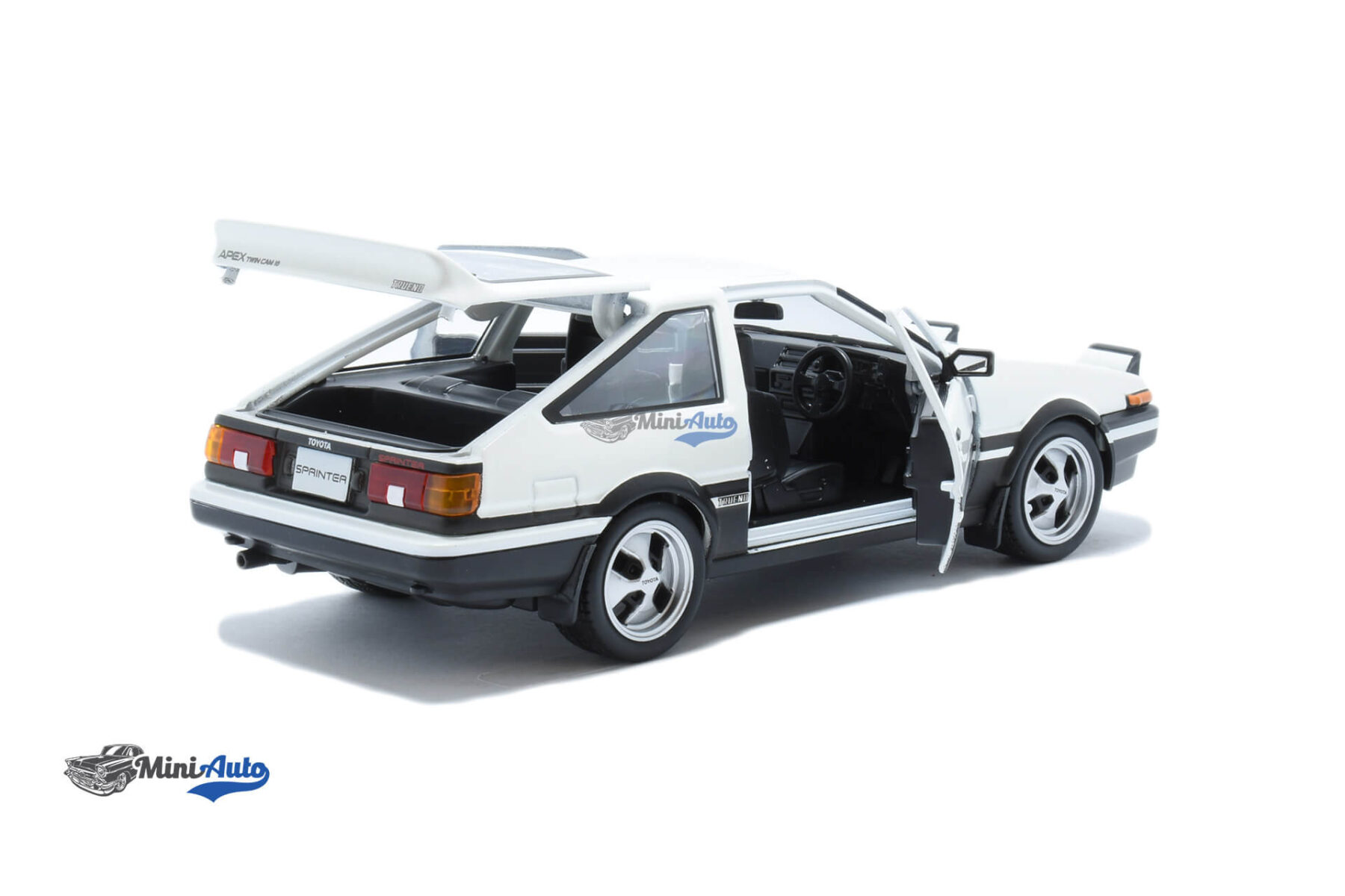 Toyota Sprinter Trueno AE86 - 1979 - White - Image 4