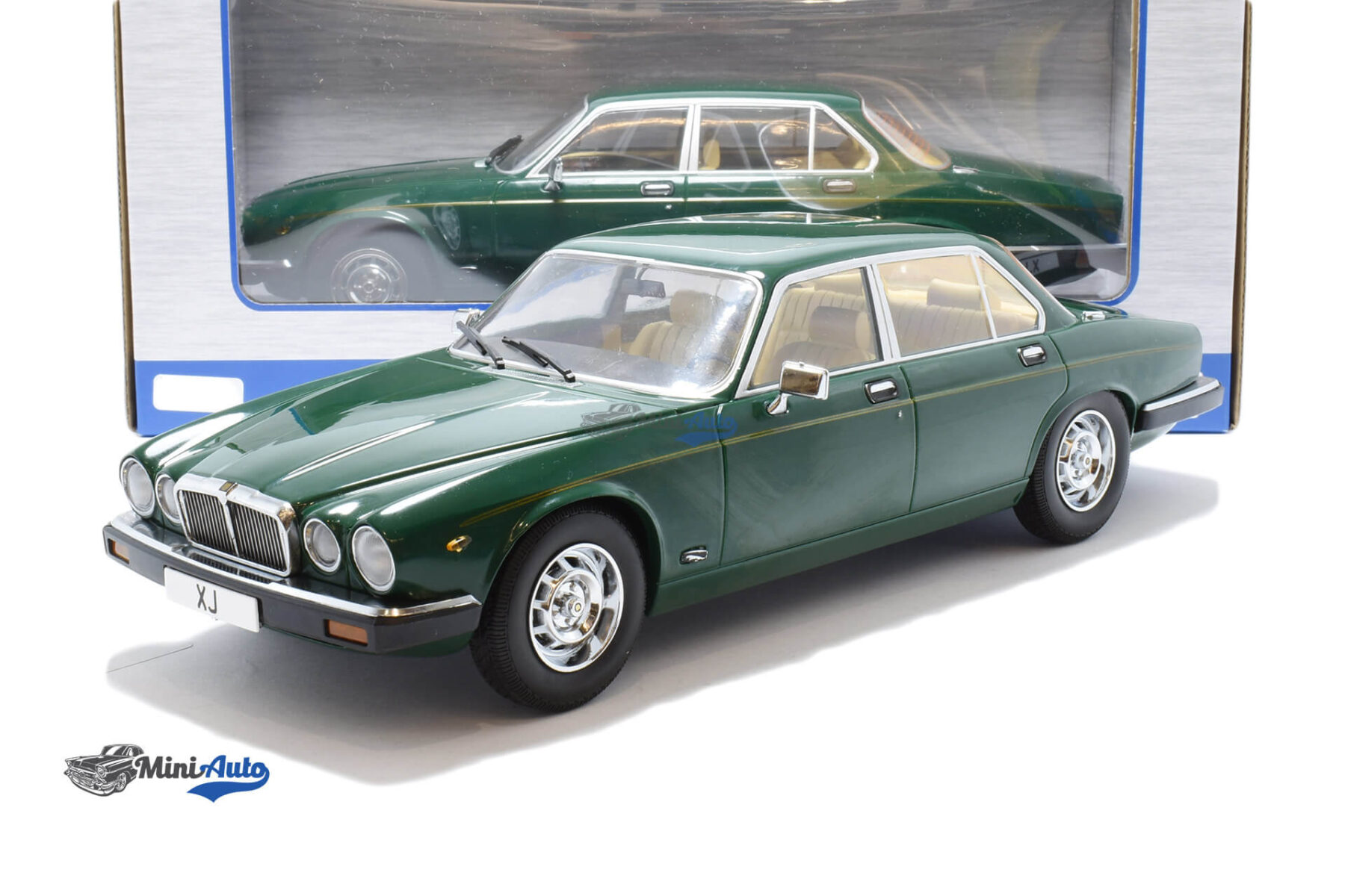 Jaguar XJ Series III - 1979 - Green - Image 4