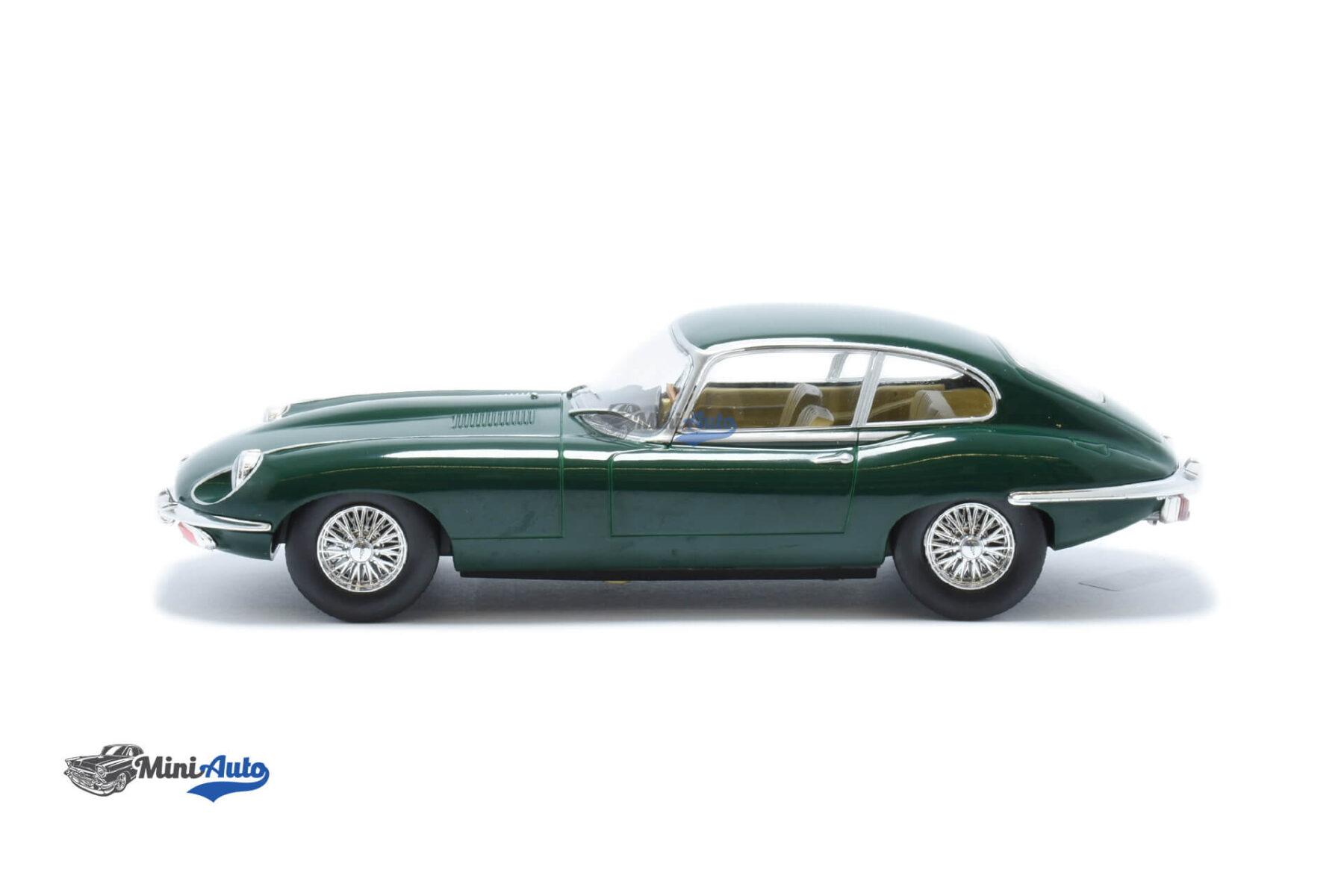 Jaguar E-Type 1969 - Green - Image 3