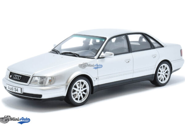 Audi 100 S4 4.2L V8 - 1993 - Silver