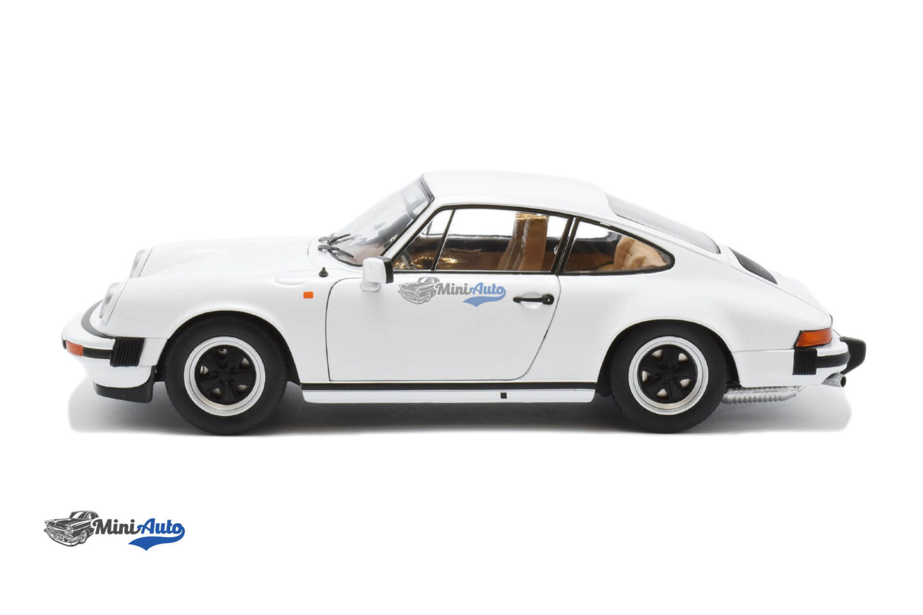 Porsche 911 930 3.0L SC - 1974 - White - Image 5