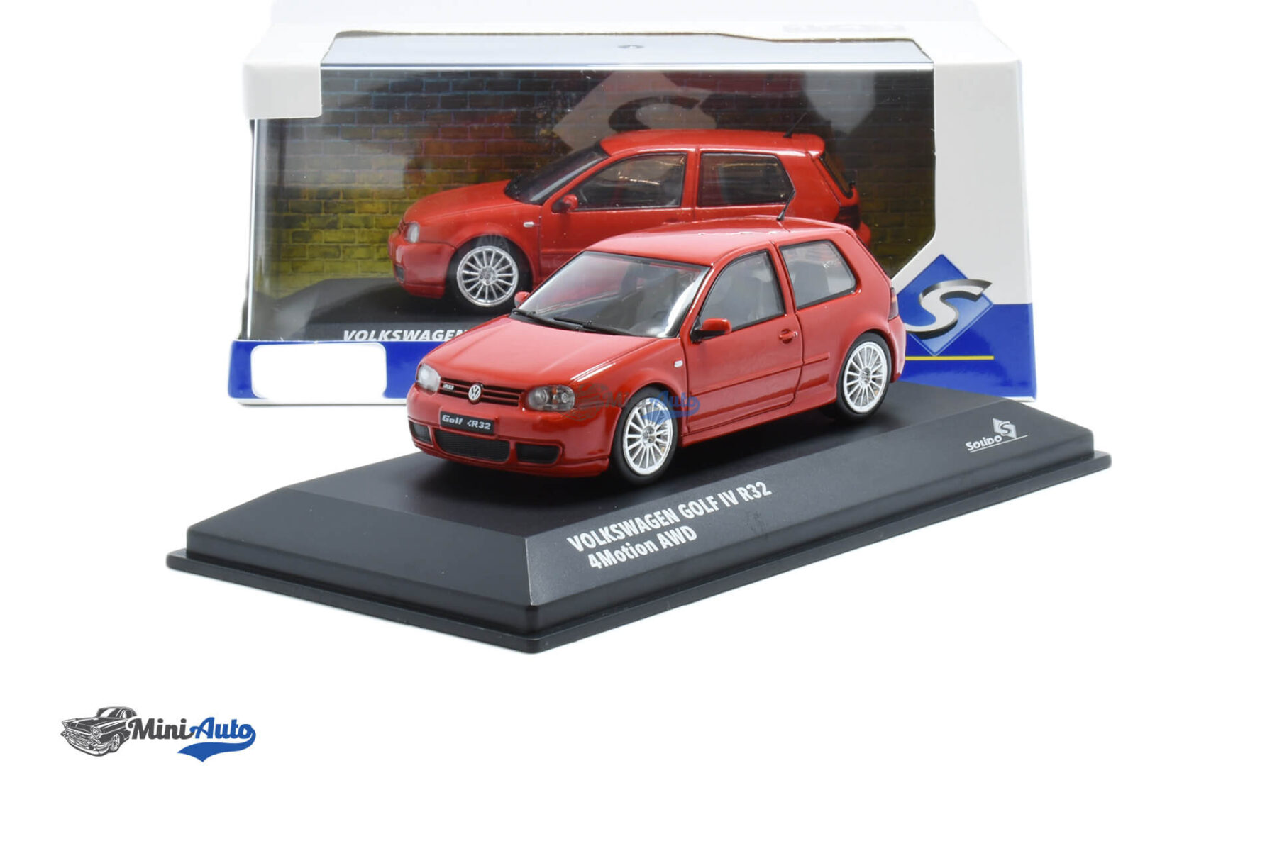 S4313604---Volkswagen-Golf-MKIV-R32---2003---Red_4 Volkswagen Golf MKIV R32 - 2003 - Red - Image 4
