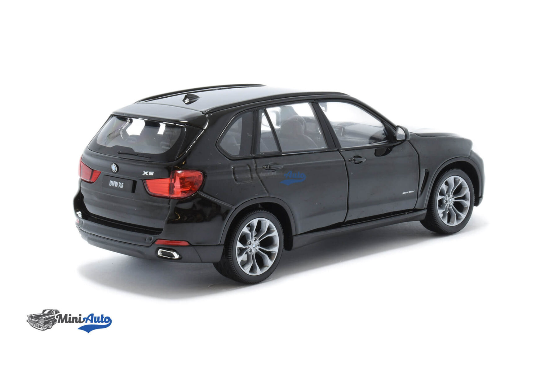 BMW X5 5.0i XDrive F15 - 2015 - Black - Image 3