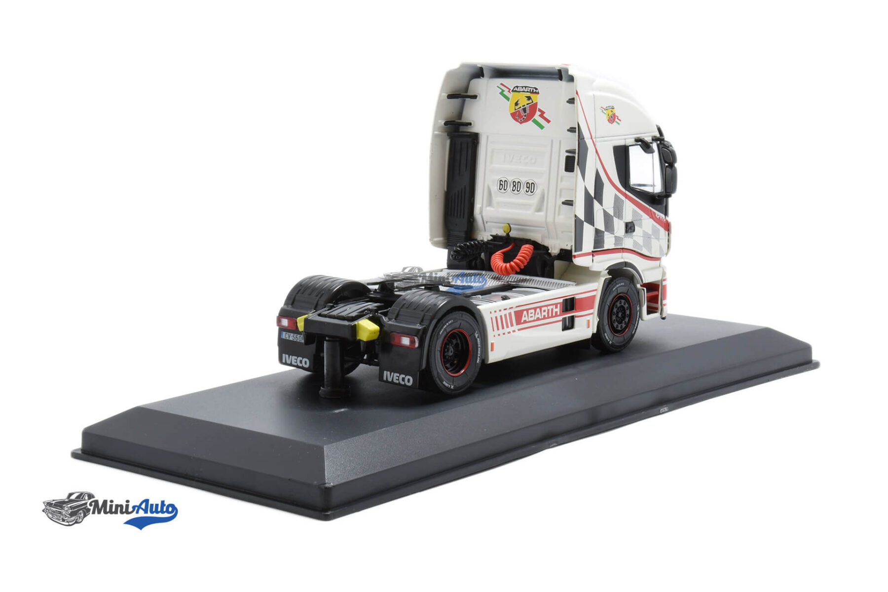 Iveco Stralis Abarth - 2016 - White/Red - Image 2