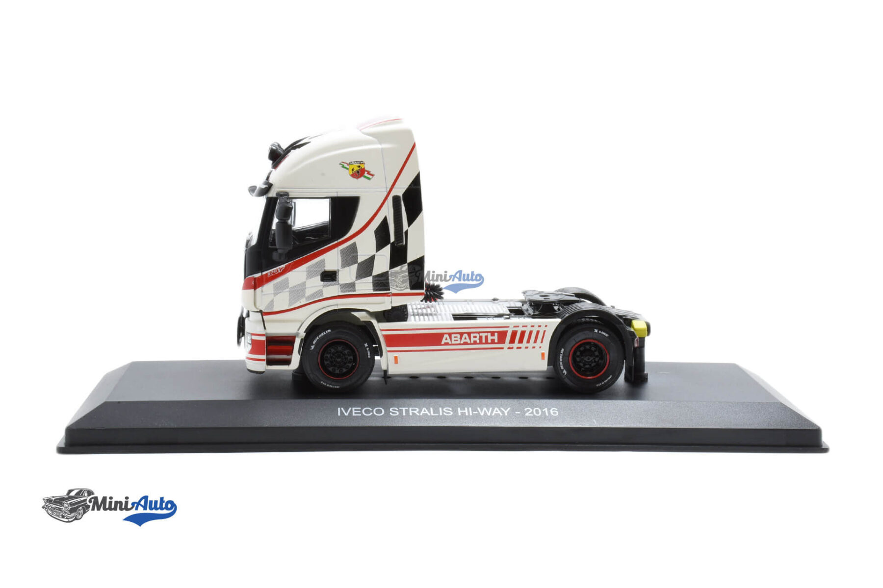 Iveco Stralis Abarth - 2016 - White/Red - Image 3