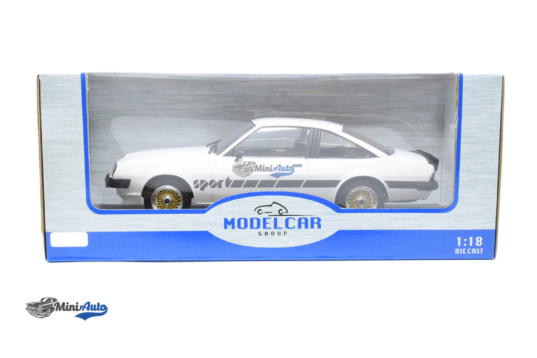 Opel Manta B - 1980 - White - Image 4