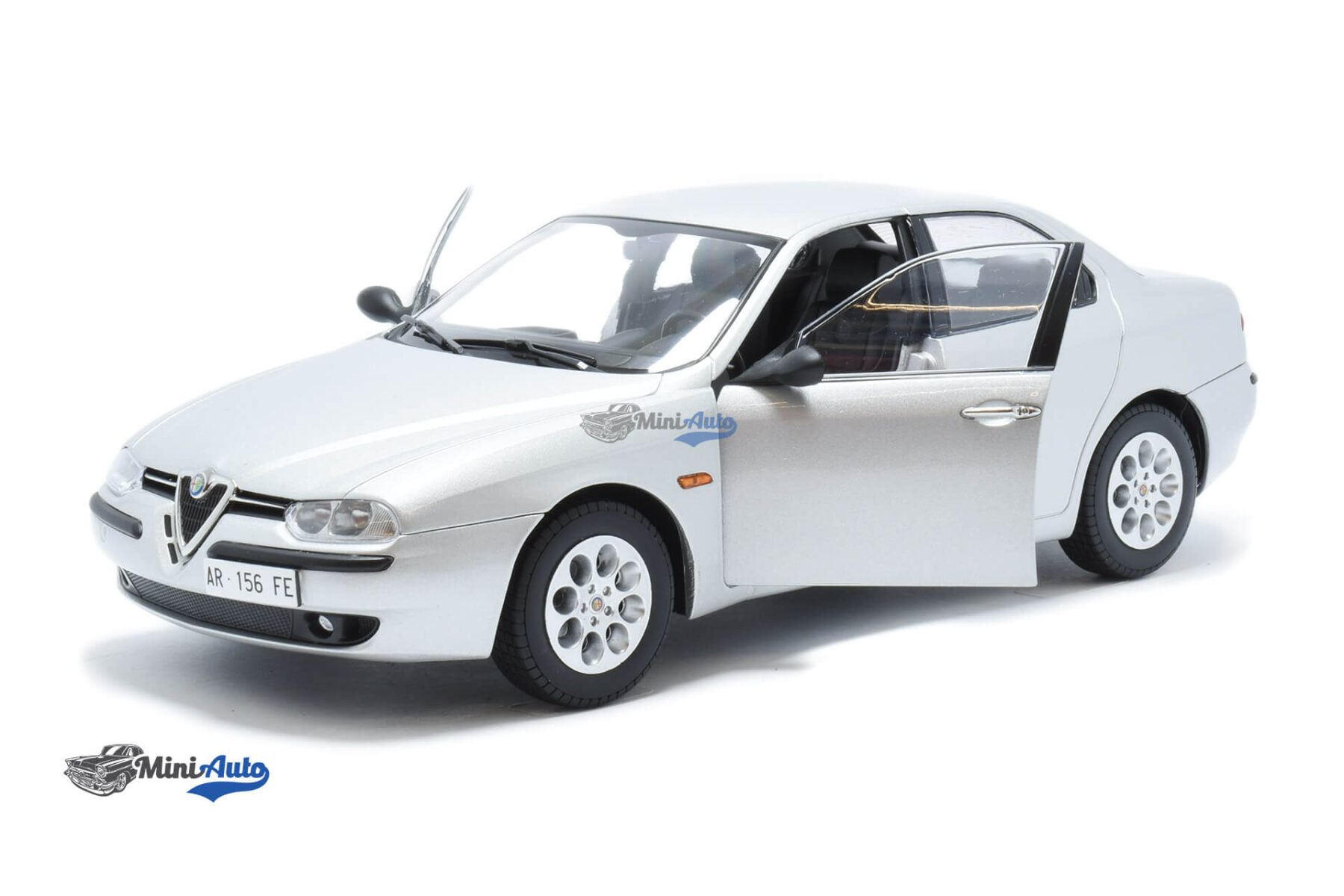 Alfa Romeo 156 2.0 Twin Spark - 1997 - Silver - Image 2