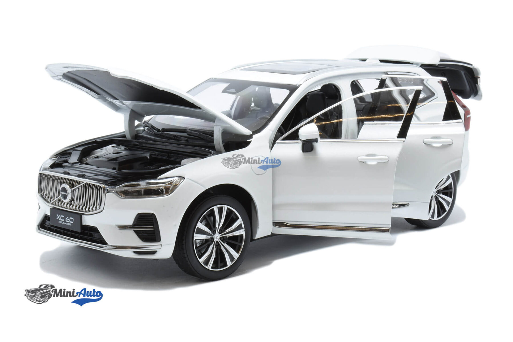 Volvo XC60 Recharge - 2022 - White - Image 2