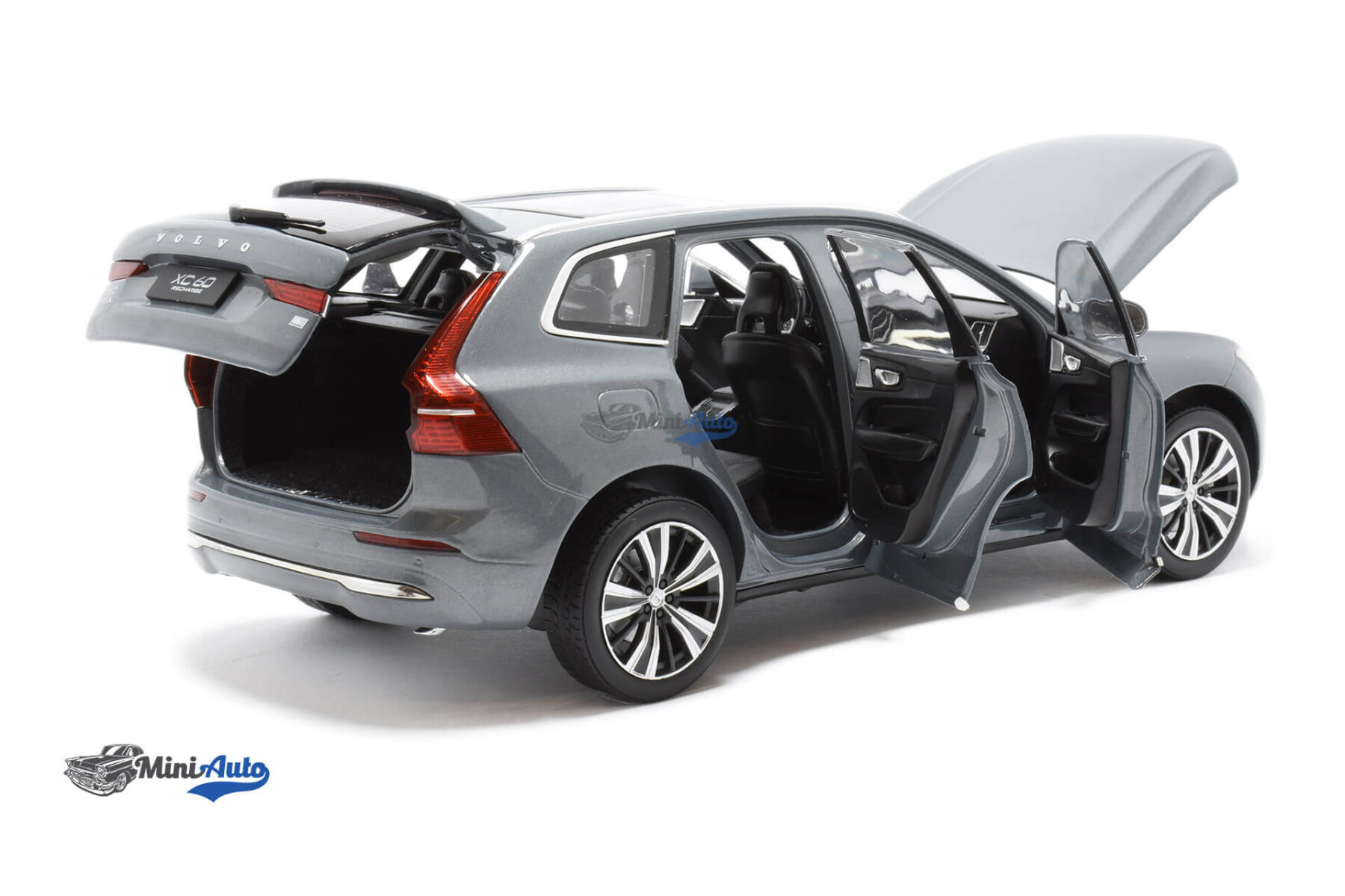 Volvo XC60 Recharge - 2022 - Grey - Image 4
