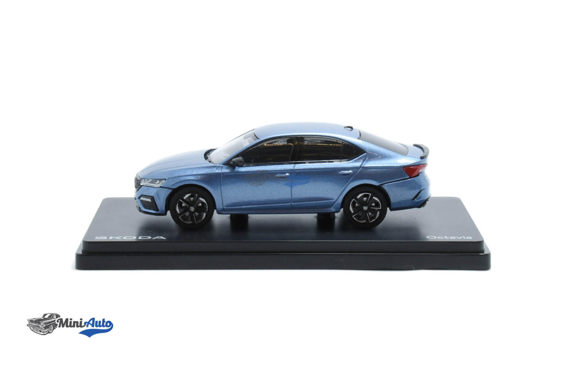 Skoda Octavia IV RS - 2020 - Blue - Image 3