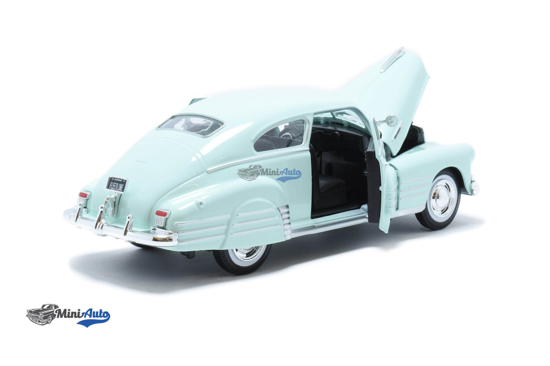 Chevrolet Chevy Fleetline - 1948 - Light Blue - Image 4