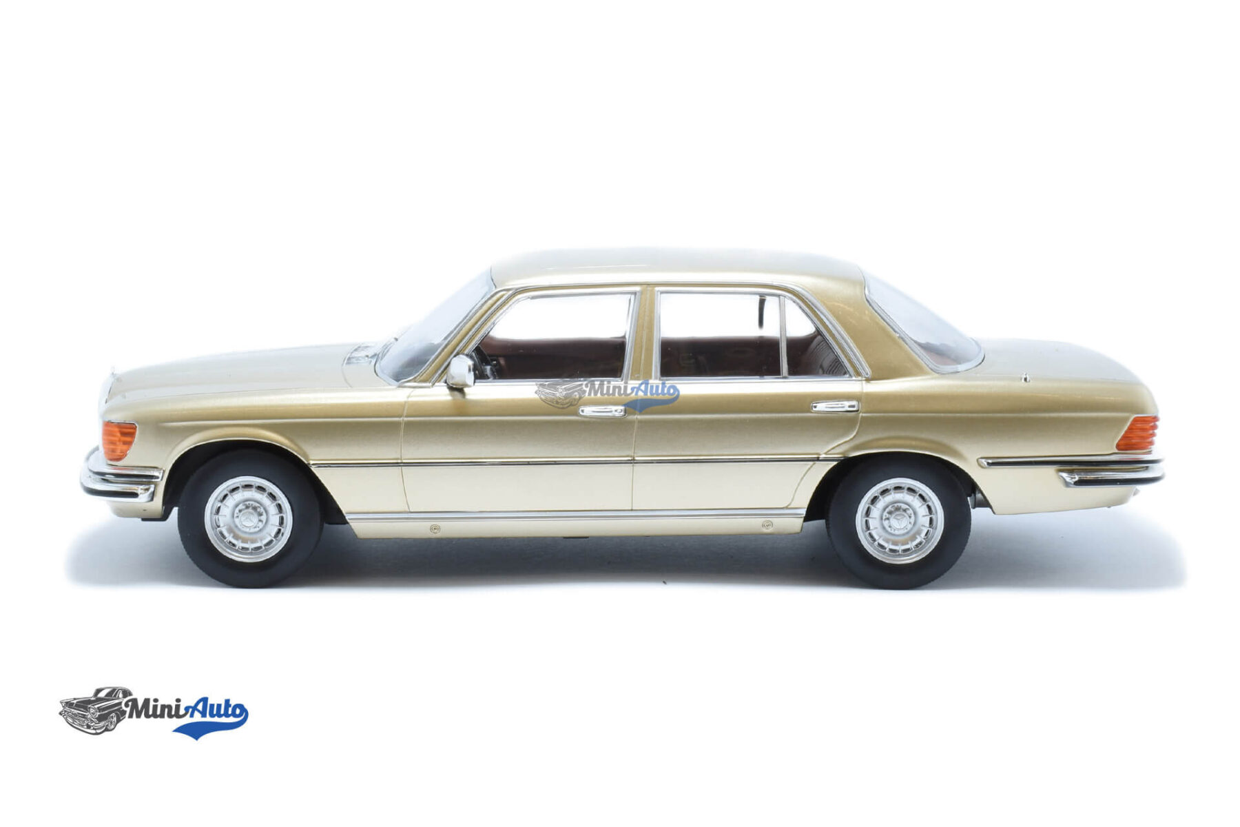 Mercedes Benz W116 S-Class - 1972 - Beige - Image 3