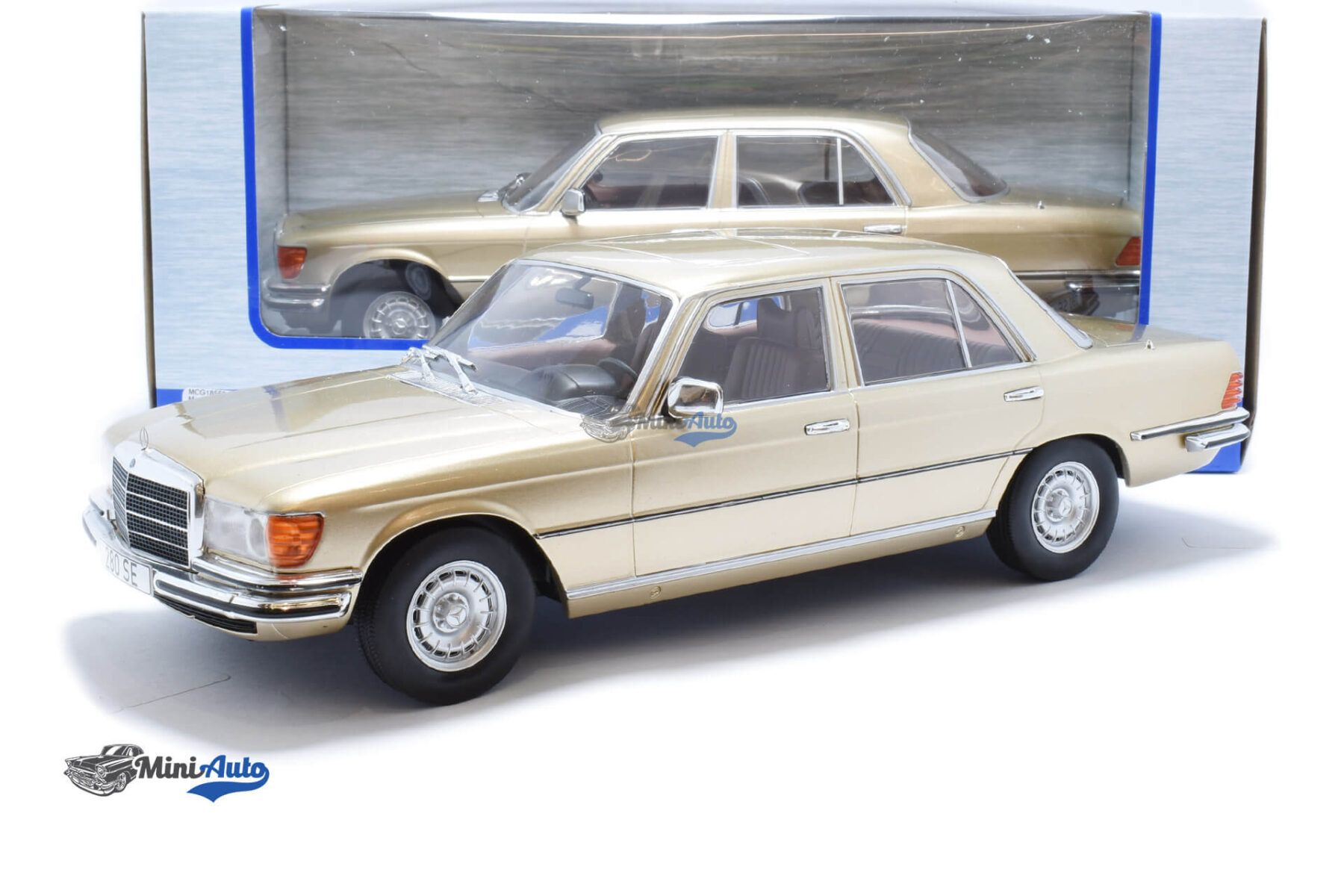Mercedes Benz W116 S-Class - 1972 - Beige - Image 4