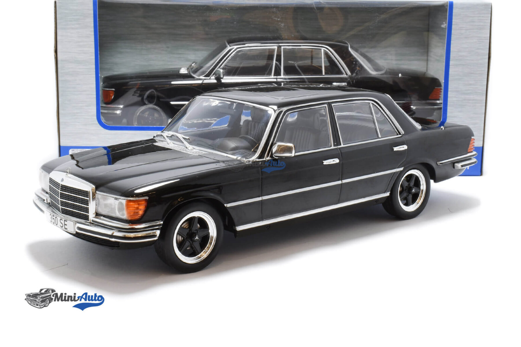 Mercedes Benz W116 S-Class - 1972 - Black - Image 4