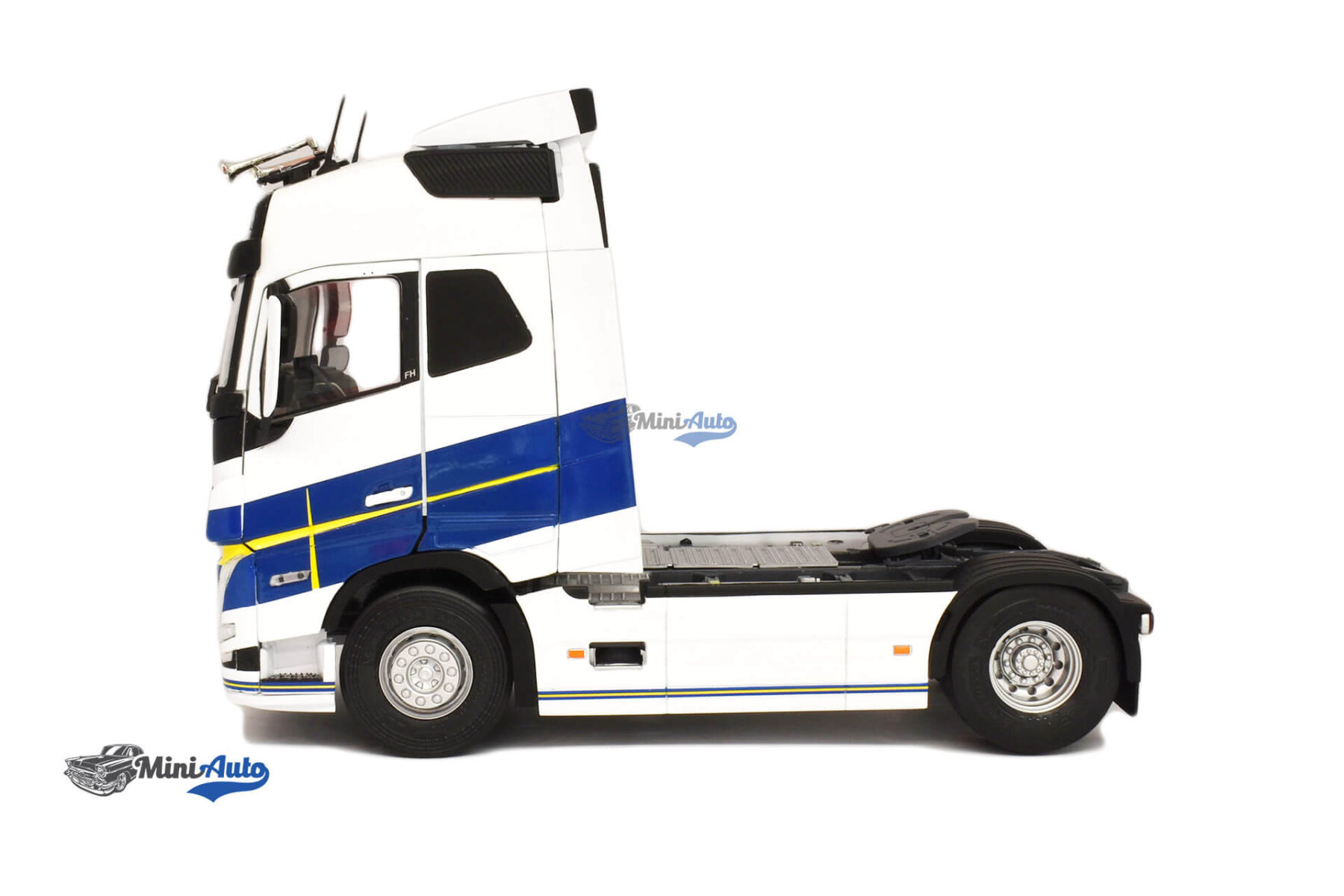 Volvo FH16 750 Globetrotter XL - 2019 - White - Image 4