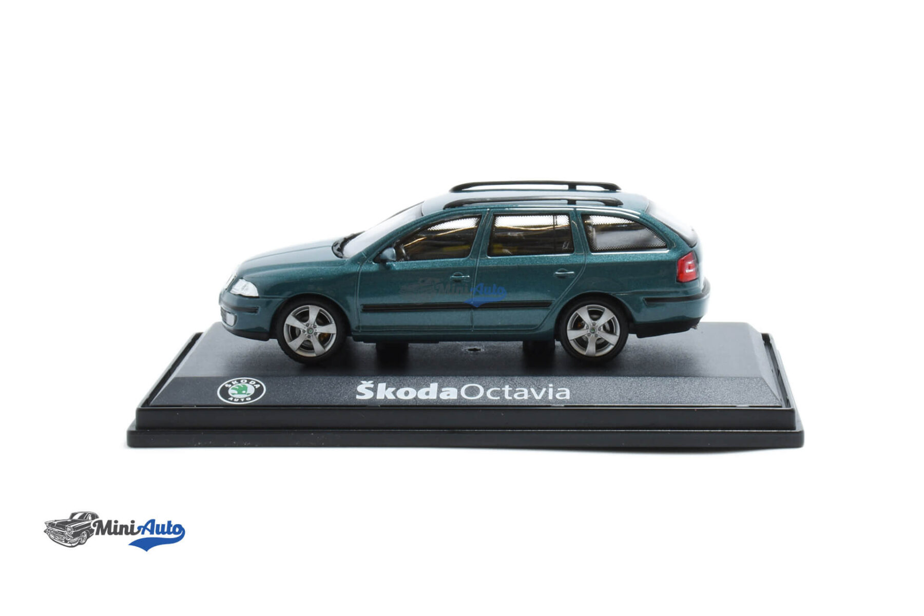 Skoda Octavia II Combi - 2004 - Green - Image 3