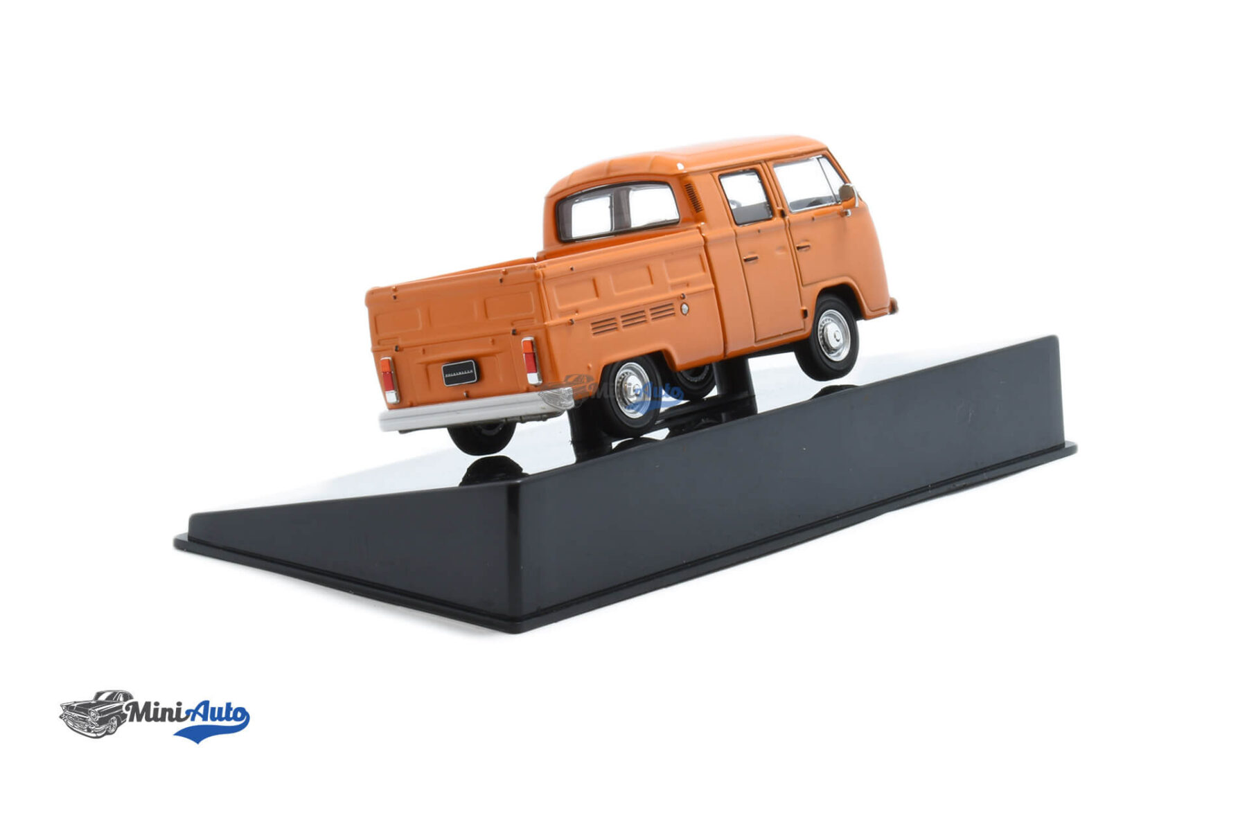 Volkswagen T2 Doka - 1982 - Orange - Image 2