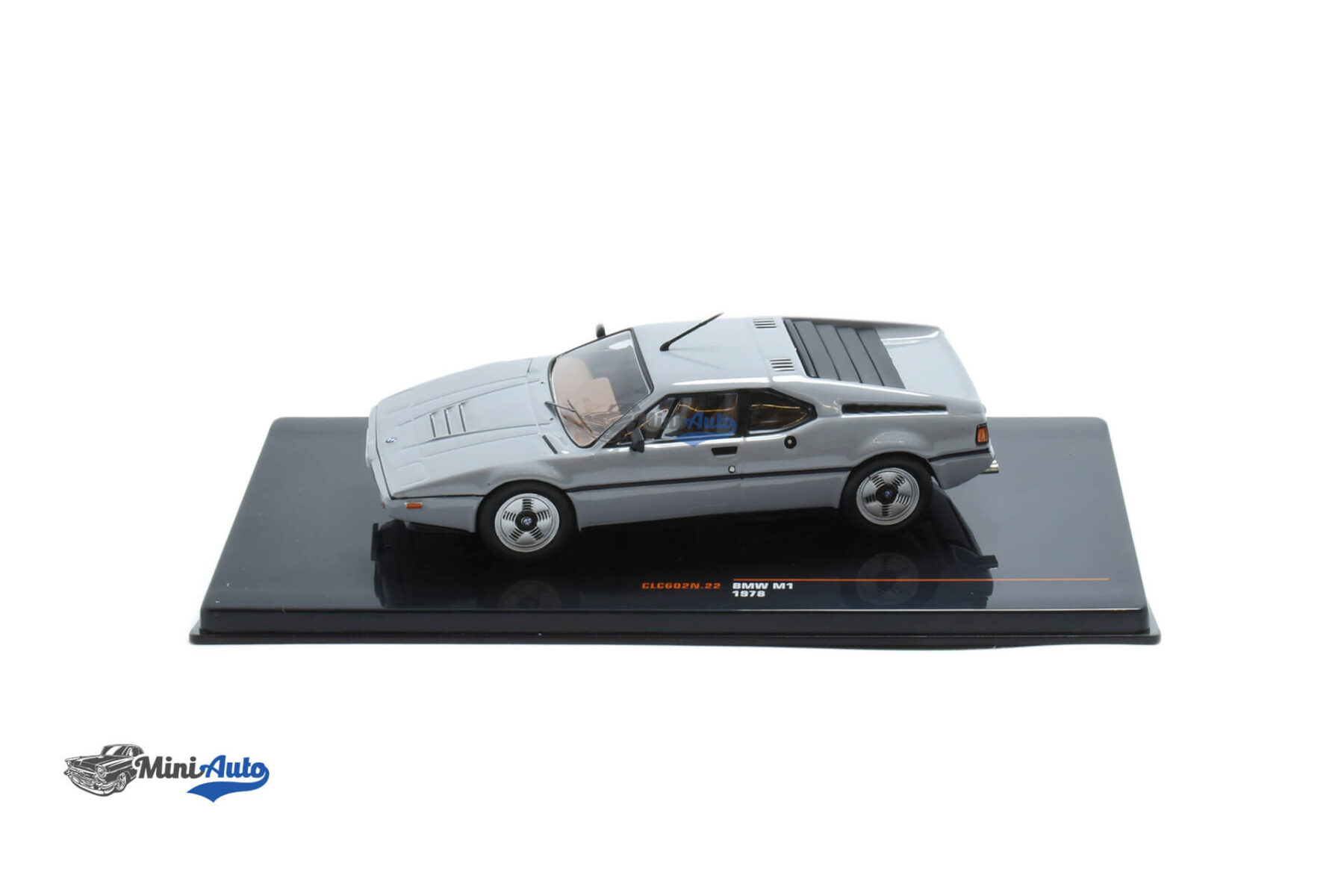 BMW M1 - 1978 - Grey - Image 3