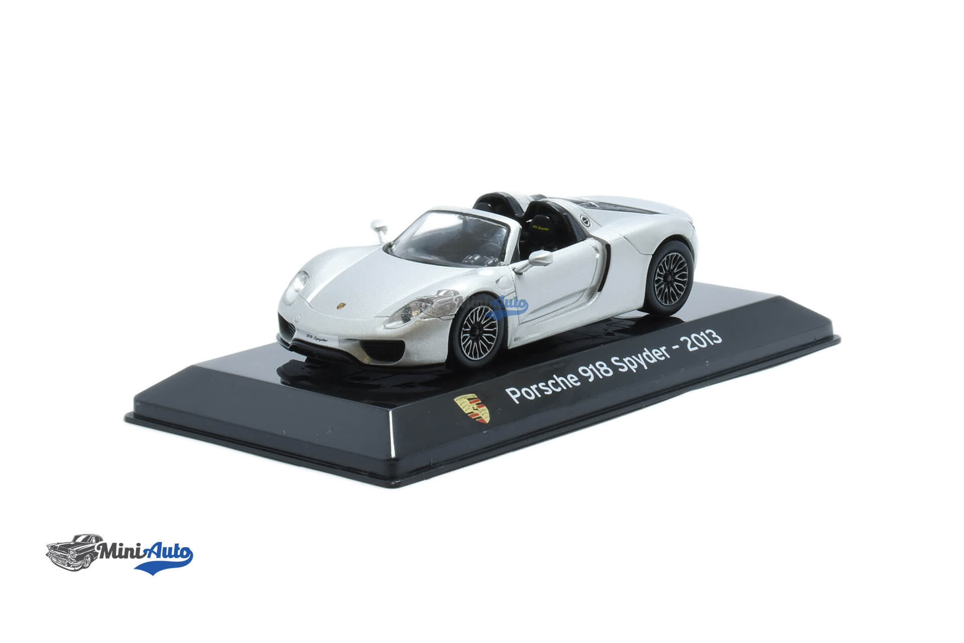 MAGSC918---Porsche-918-Spyder---2013---Silver_1 Porsche 918 Spyder - 2013 - Silver - Image 1