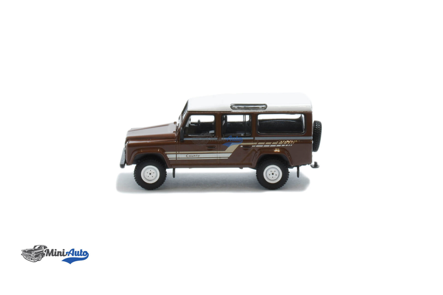 Land Rover Defender 110 - 1985 - Brown - Image 3