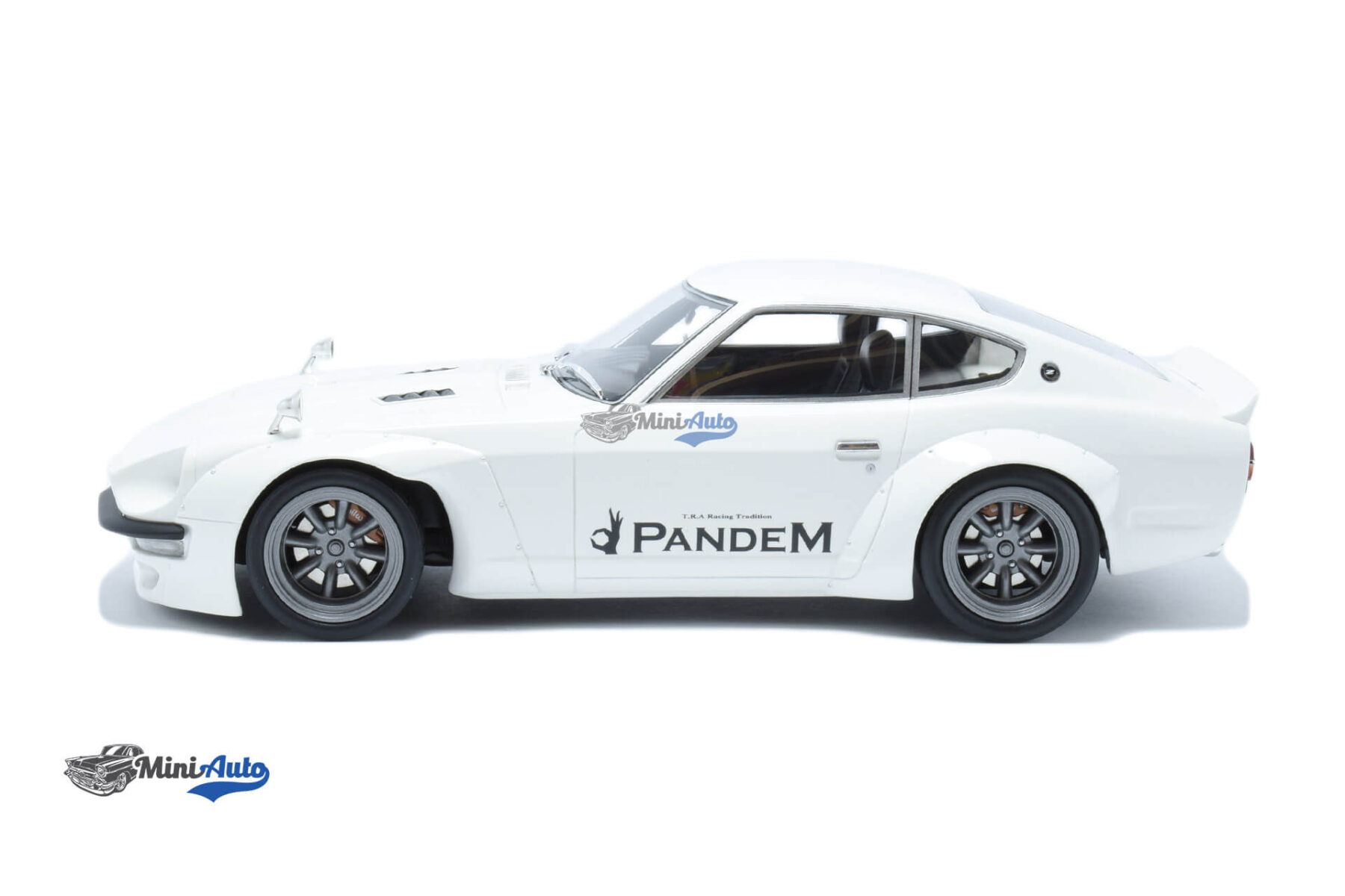 Nissan Fairlady Z Pandem FuguZ Limited 2000pcs - 1972 - White - Image 3