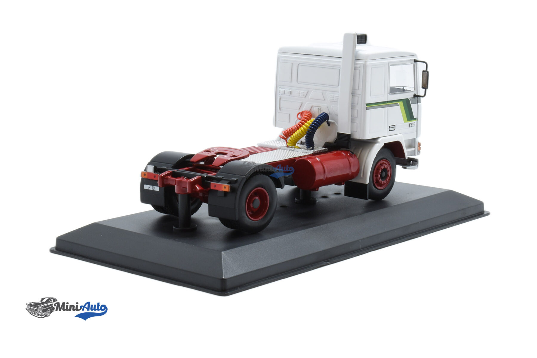 Volvo F10 - 1983 - White - Image 2