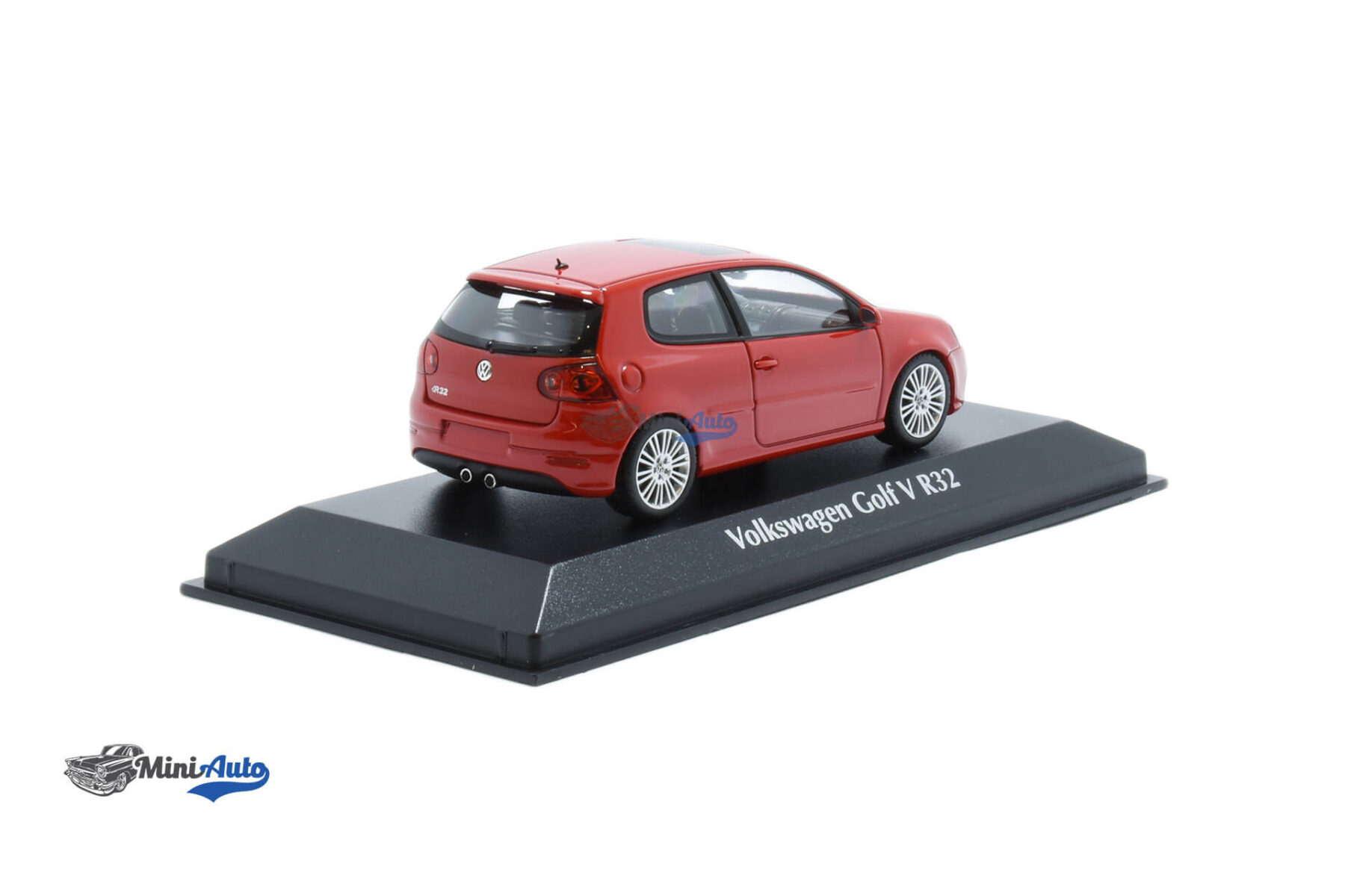 Volkswagen Golf 5 R32 - 2005 - Red - Image 2