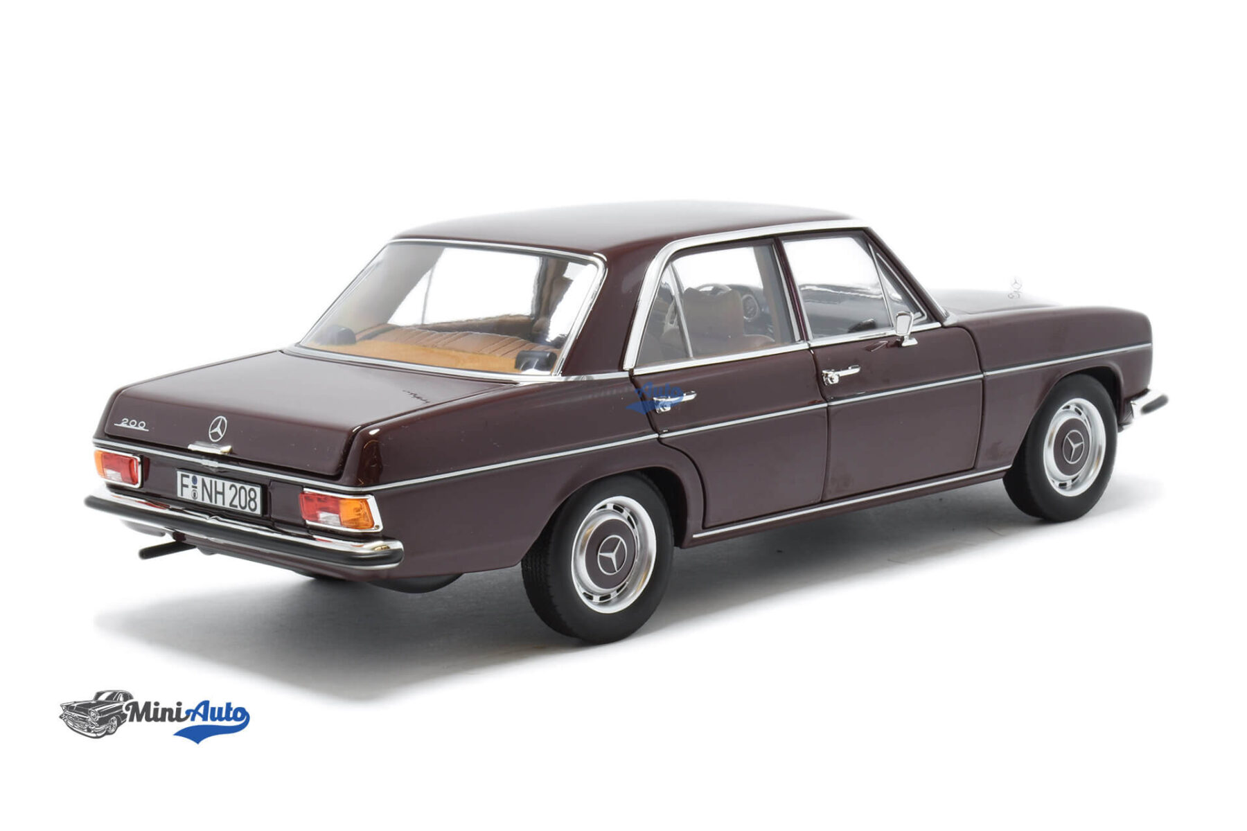 Mercedes Benz 200 W115 - 1968 - Dark Red - Image 3