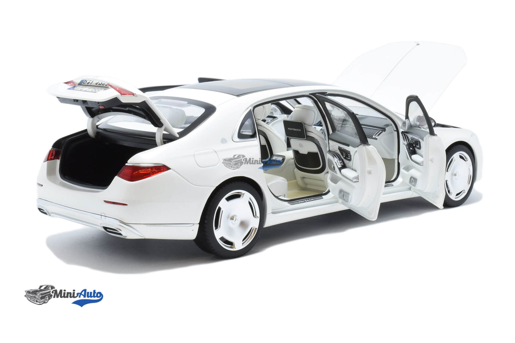 Mercedes Benz S-Class S680 Maybach - 2021 - White - Image 4