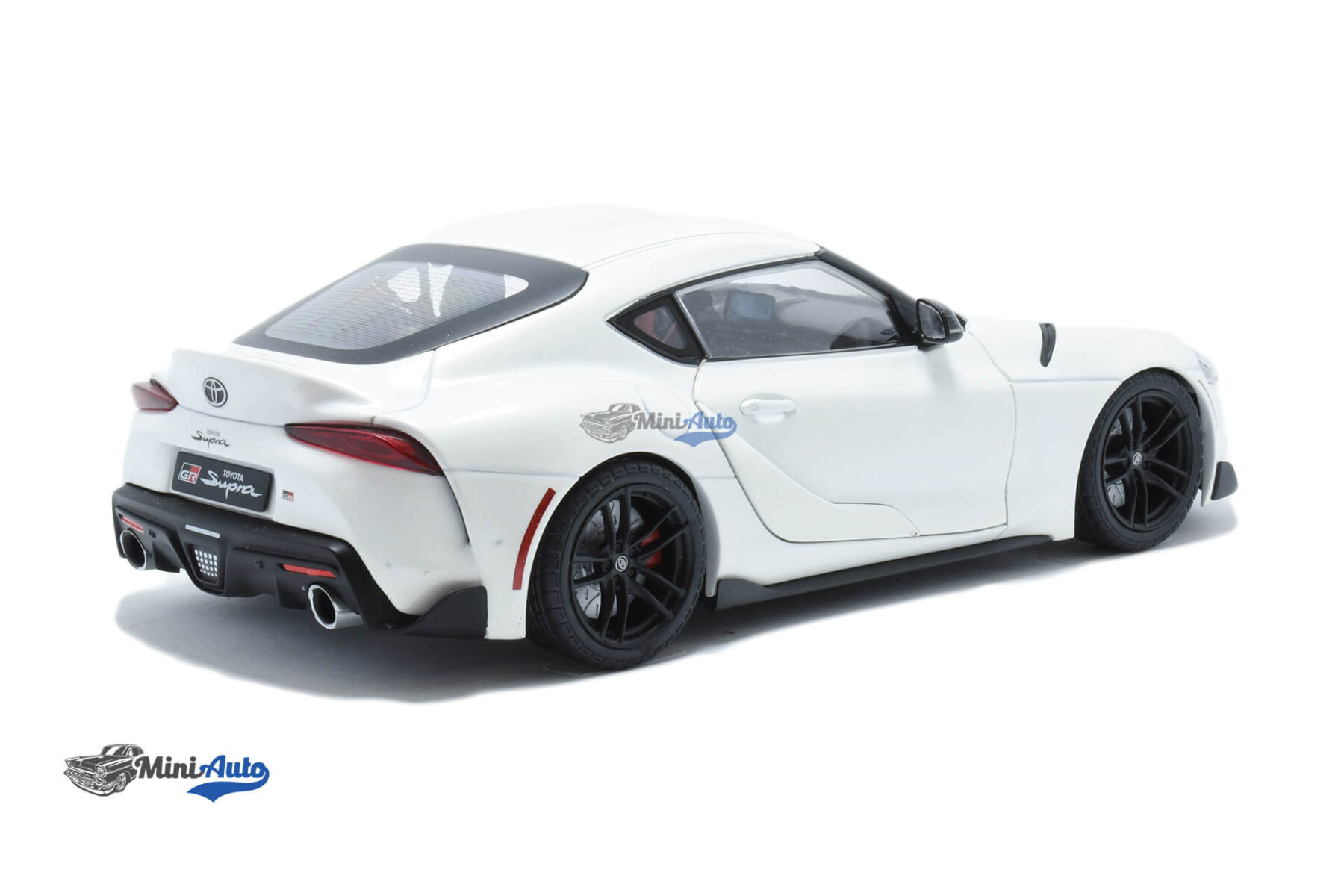 Toyota Supra Gr - 2023 - White - Image 3