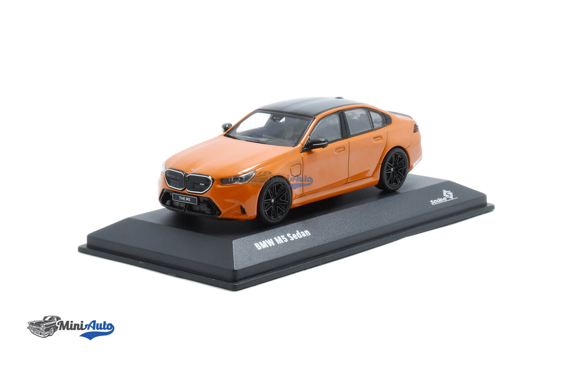 S4317552---BMW-M5-G90---2024---Orange_1 BMW M5 G90 - 2024 - Orange - Image 1