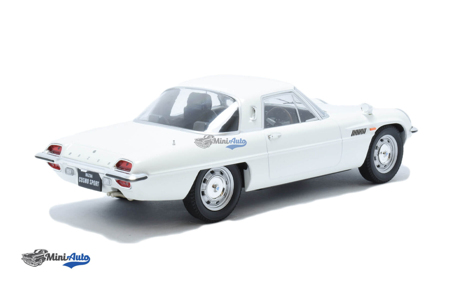Mazda Cosmo Sport - 1967 - White - Image 2