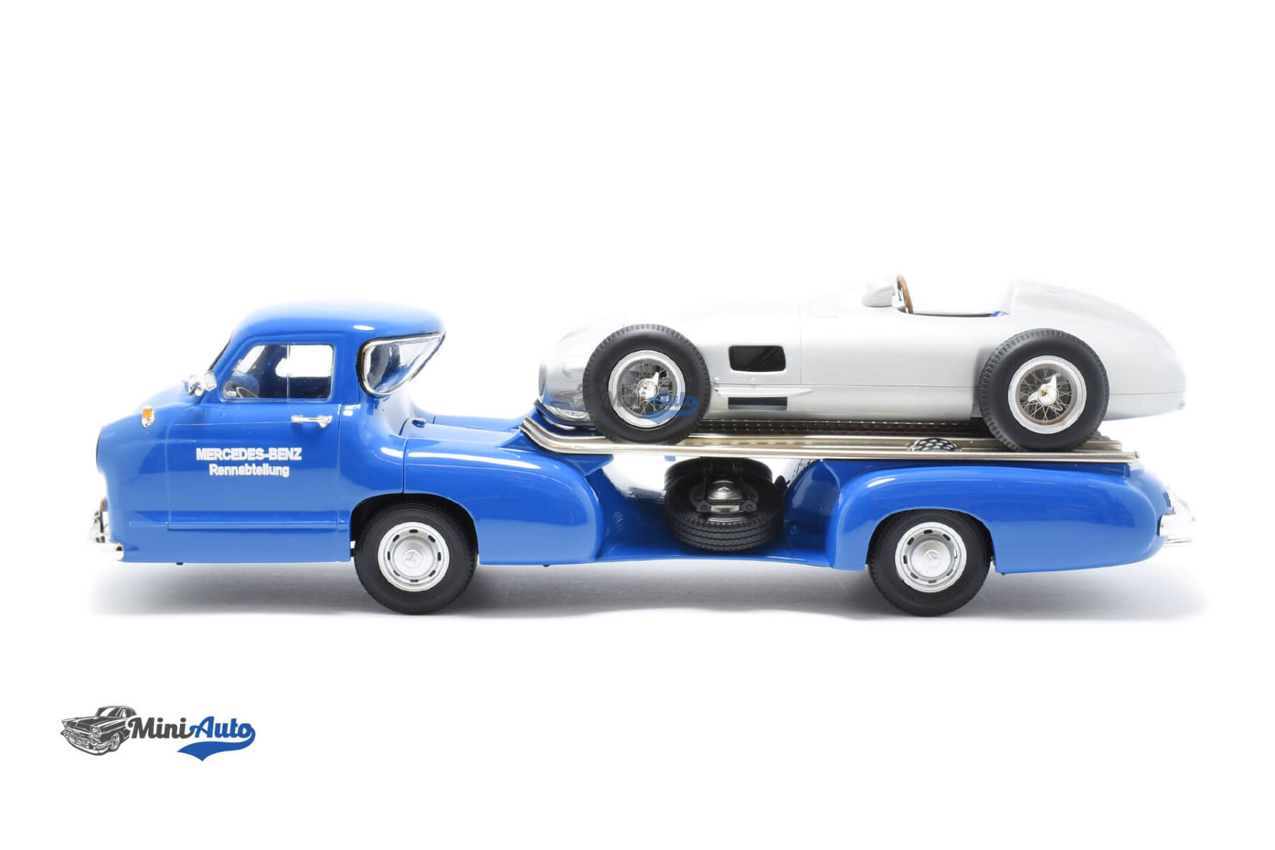 Mercedes Benz Racing Transporter With Mercedes Benz W196 - 1955 - Blue/Silver - Image 3