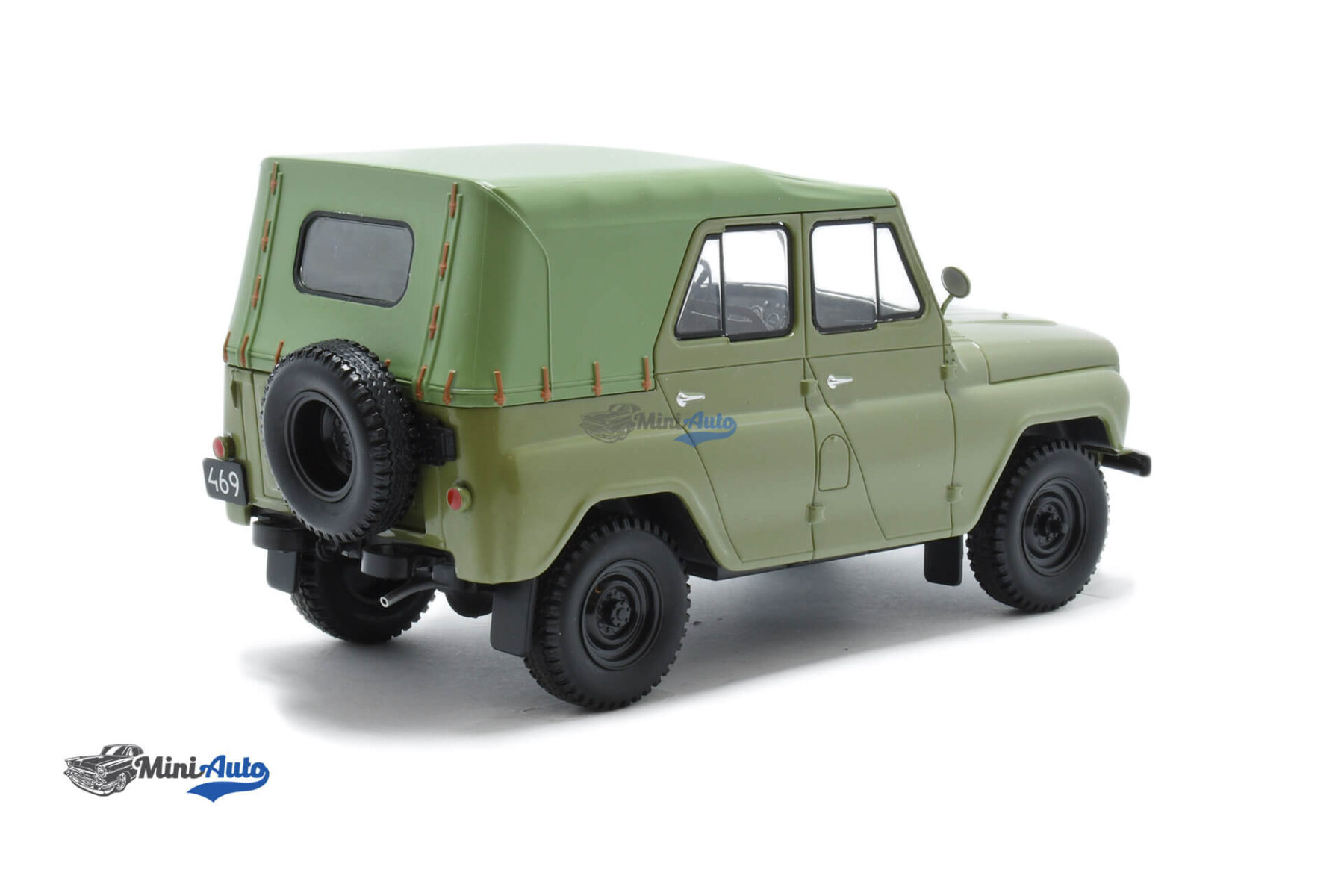 UAZ 469 - 1975 - Green - Image 2