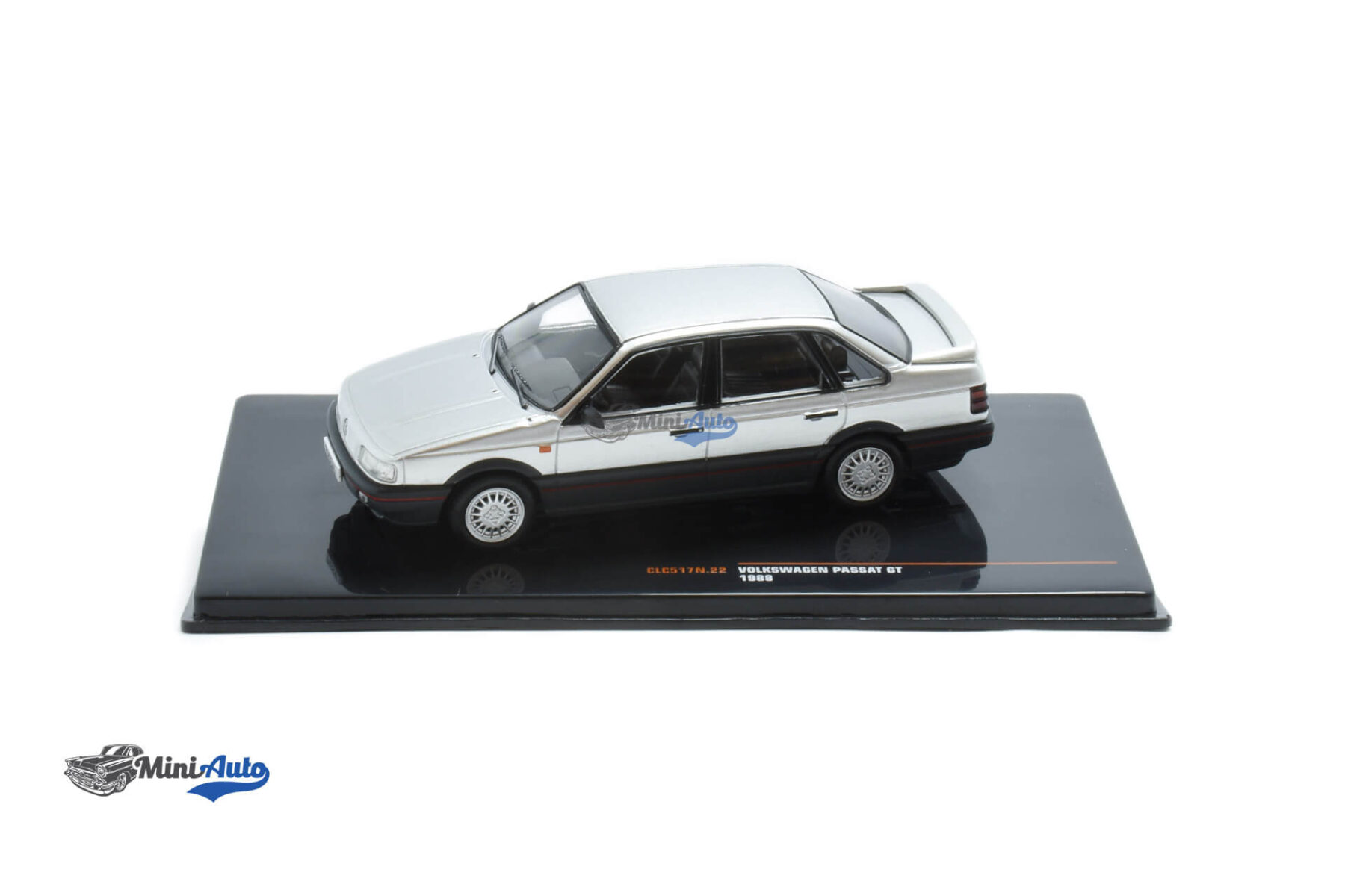 Volkswagen Passat GT - 1988 - Silver - Image 3