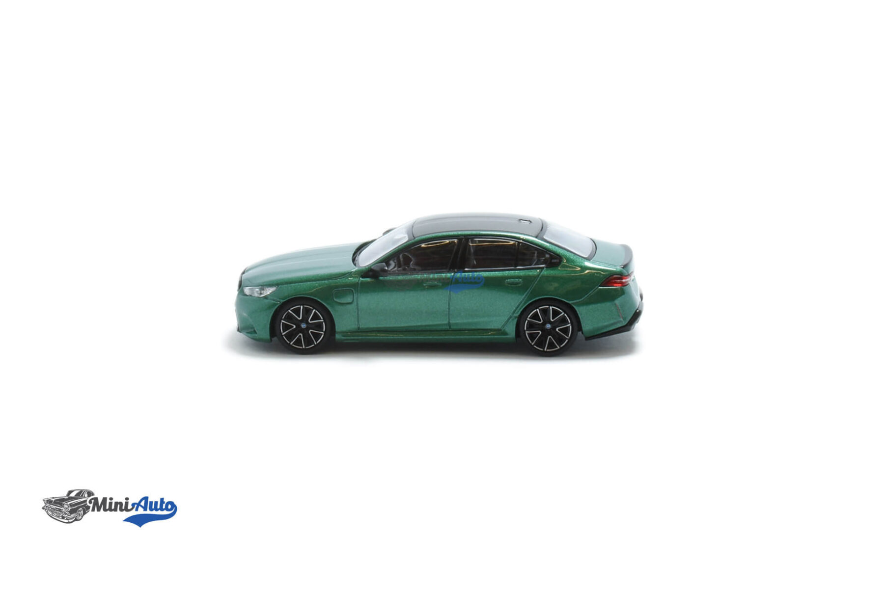 BMW M5 G90 - 2024 - Green - Image 3