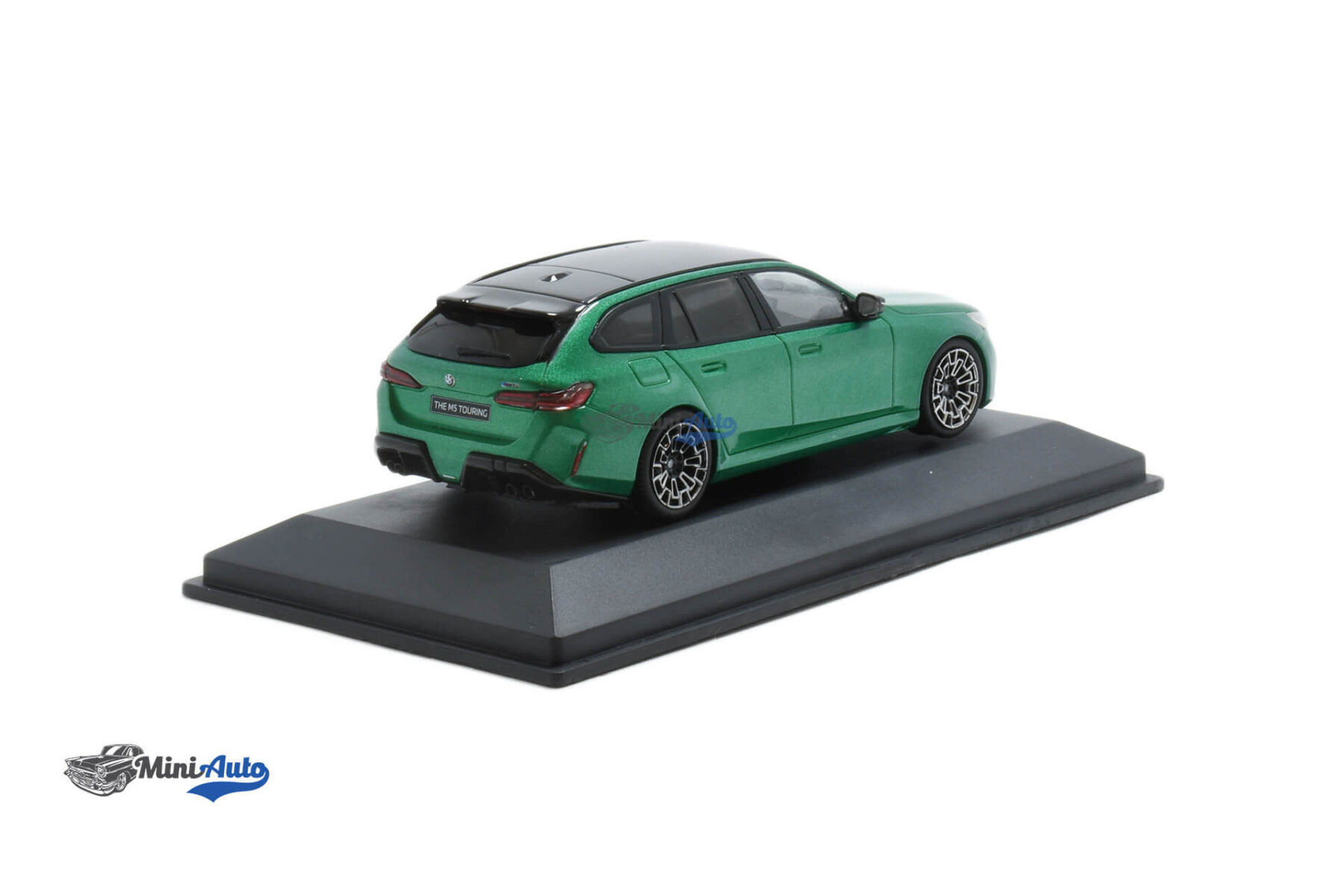 BMW M5 G99 Touring SW - 2024 - Green - Image 2