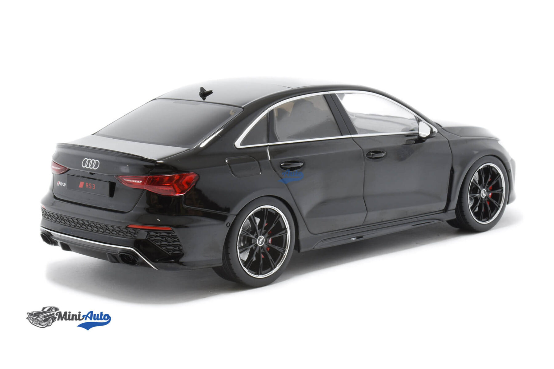 Audi RS3 Limousine - 2022 - Black - Image 2
