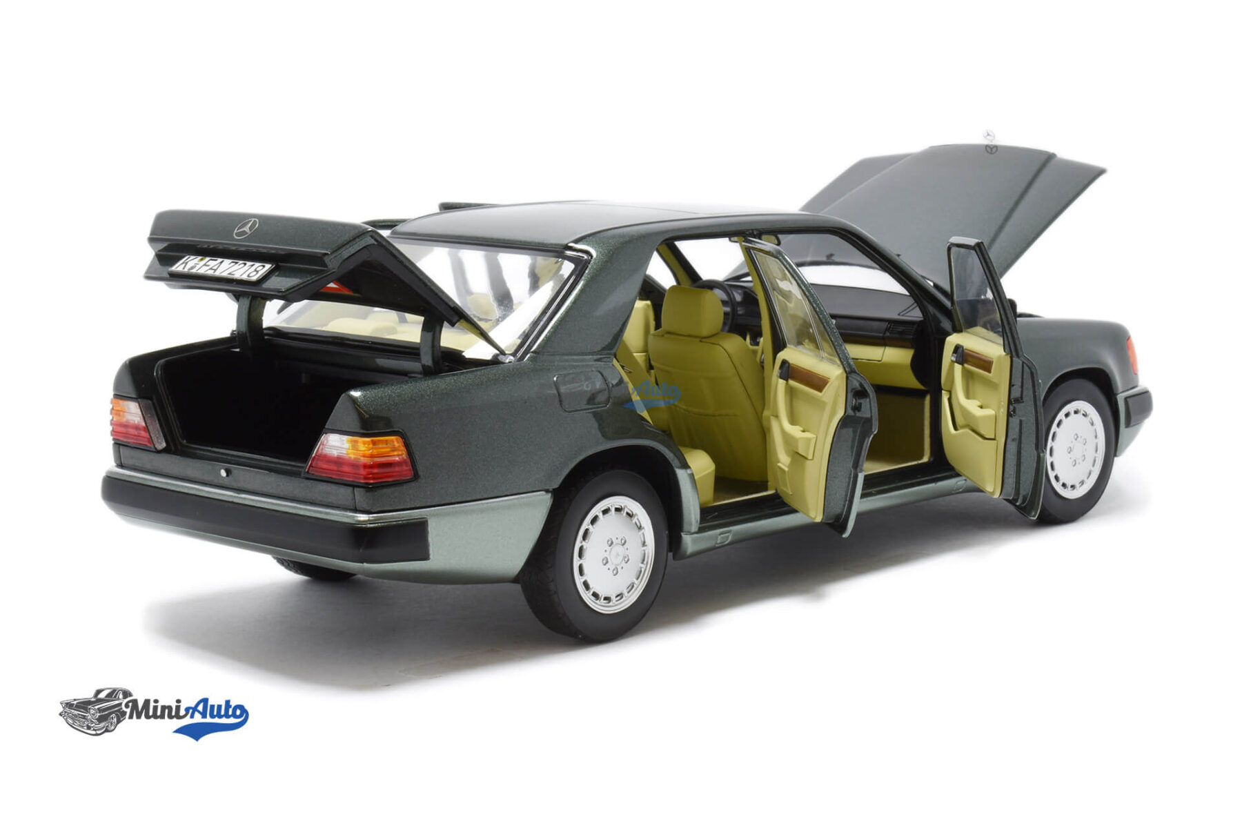 Mercedes Benz 230E W124 E-Class - 1990 - Green - Image 4