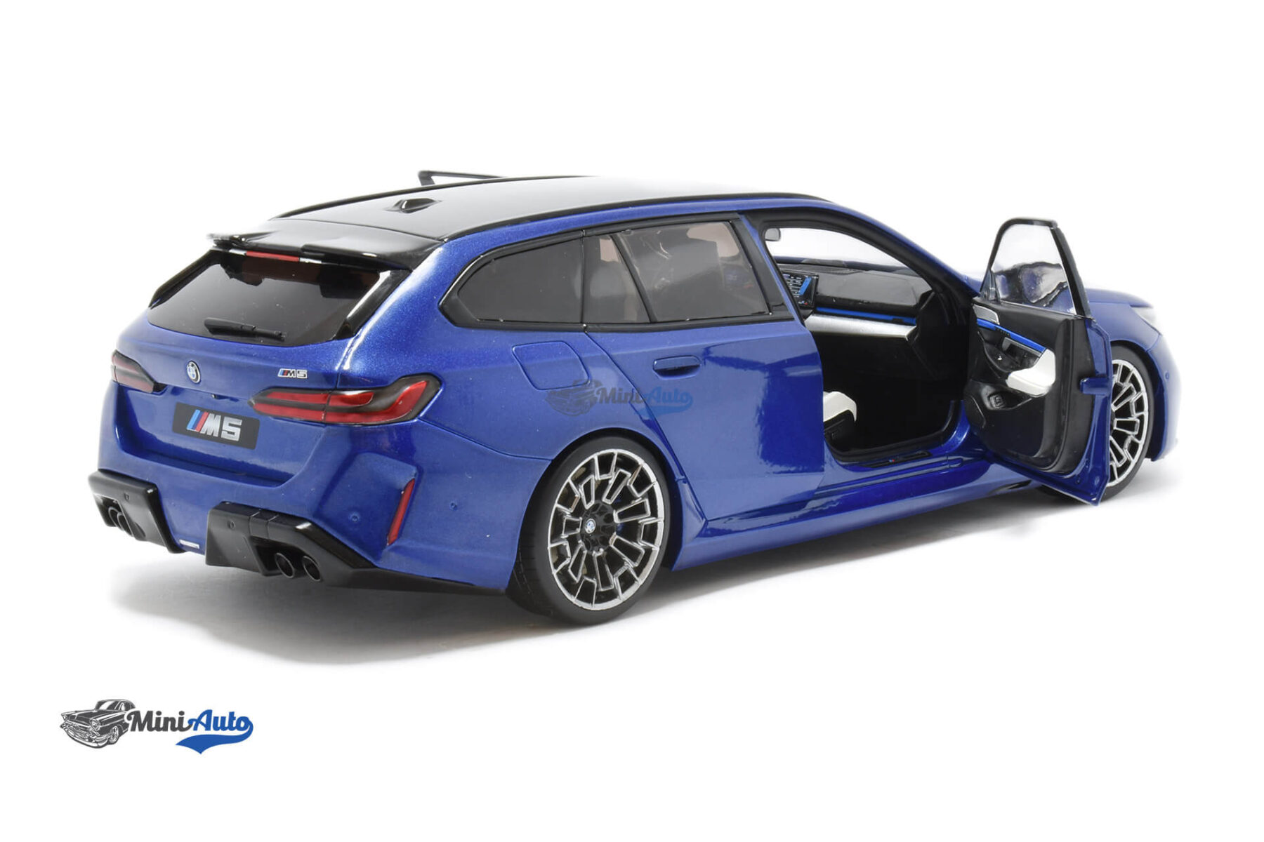 BMW M5 G99 Touring SW - 2024 - Blue - Image 4