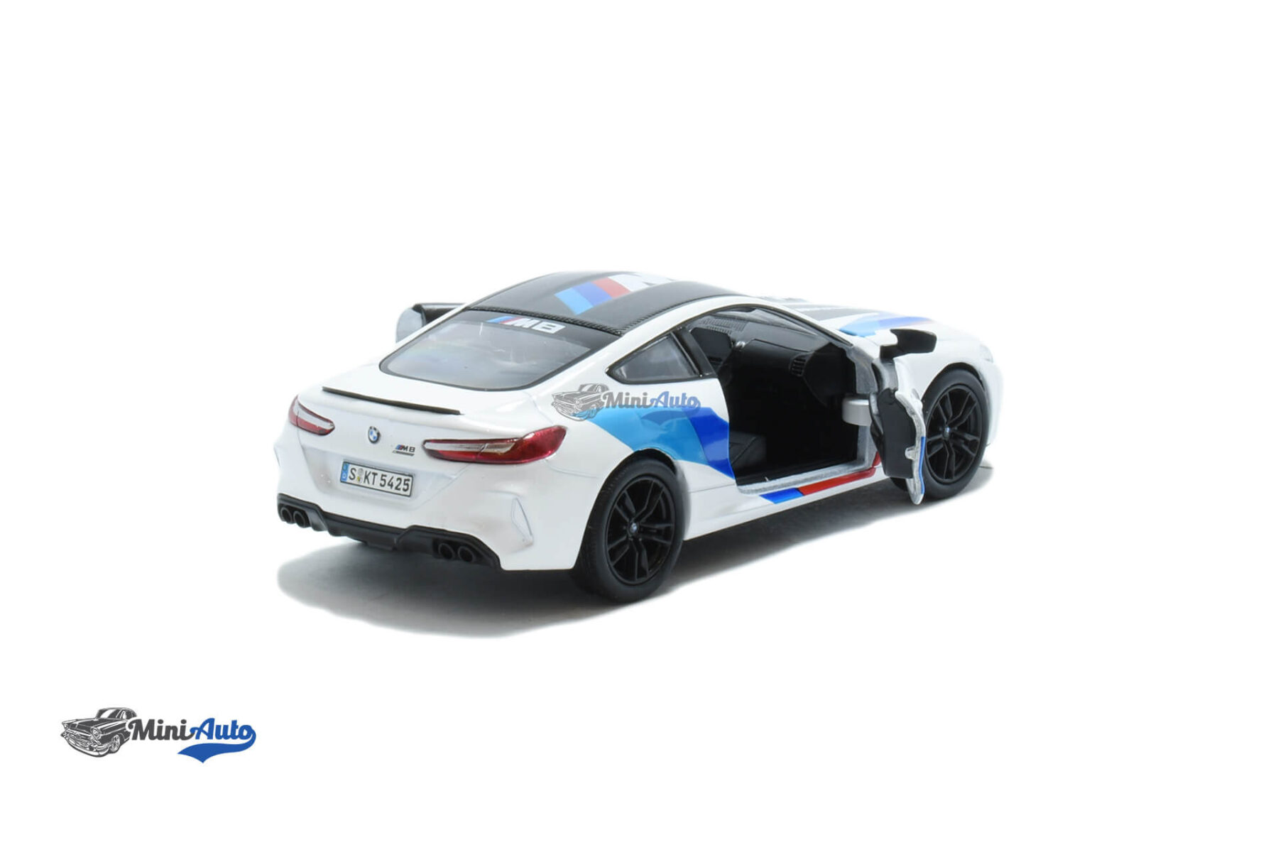 BMW M8 Competition Coupe - 2023 - White 1/36 - Image 4