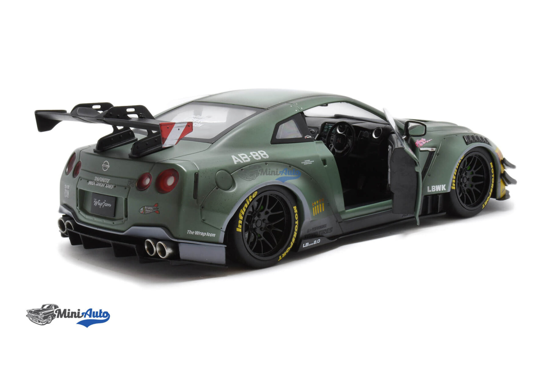 Nissan GTR R35 LWB ARMY - 2020 - Green - Image 4