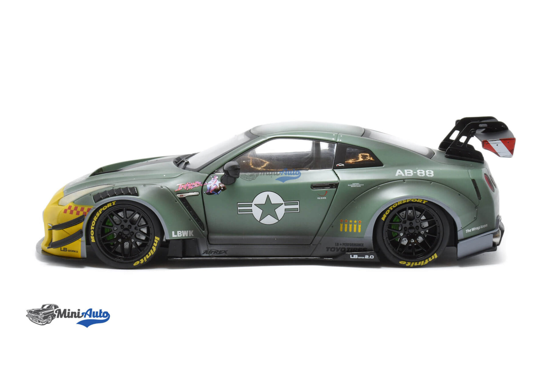 Nissan GTR R35 LWB ARMY - 2020 - Green - Image 5